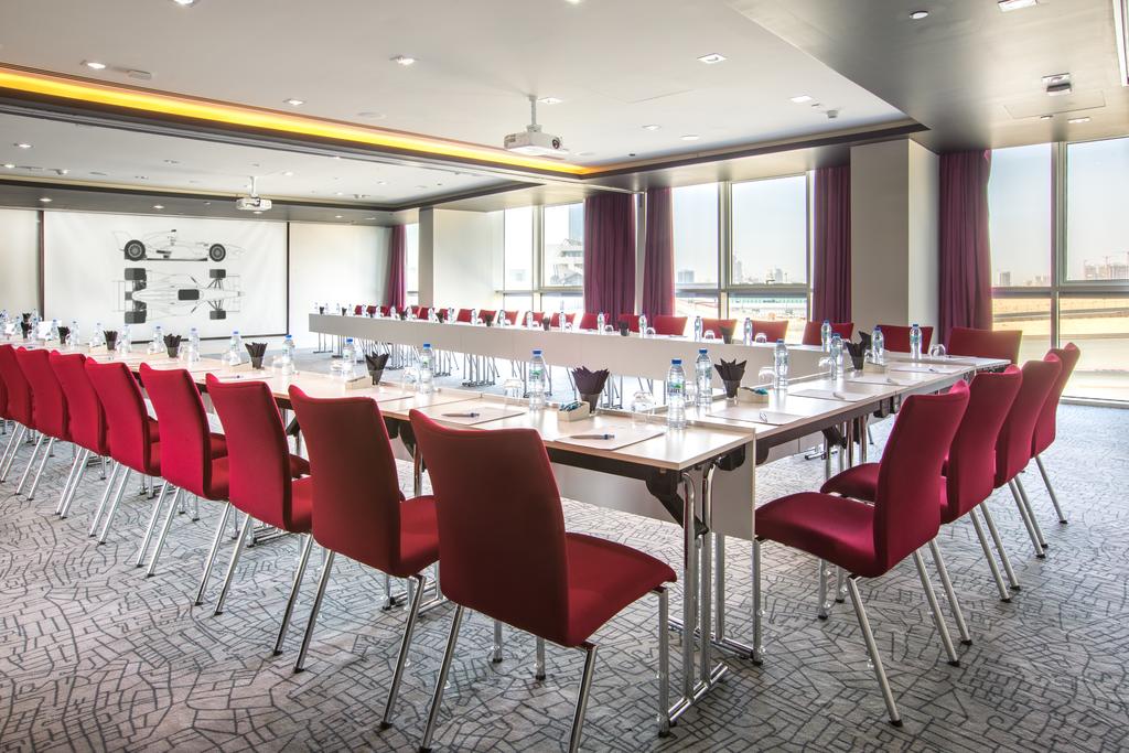 Radisson 4 оаэ. Park Inn by Radisson Дубай. Park Inn Radisson Dubai Motor City. Park Inn by Radisson Новокузнецк. Дубай парк ИНН бай Рэдиссон