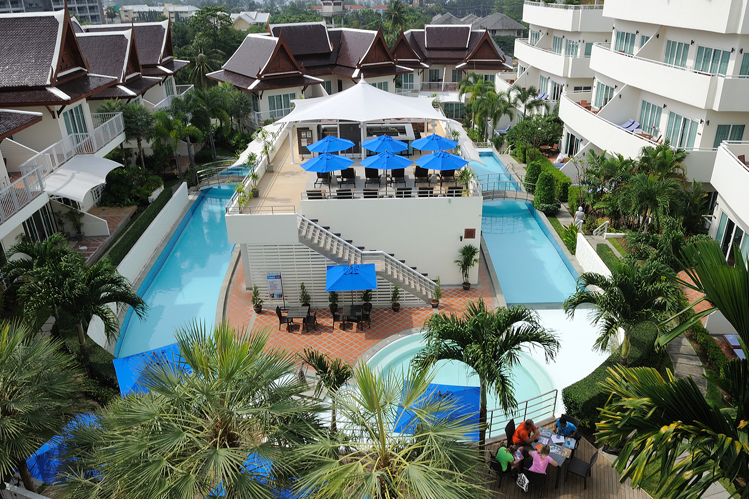 Phunawa resort phuket karon