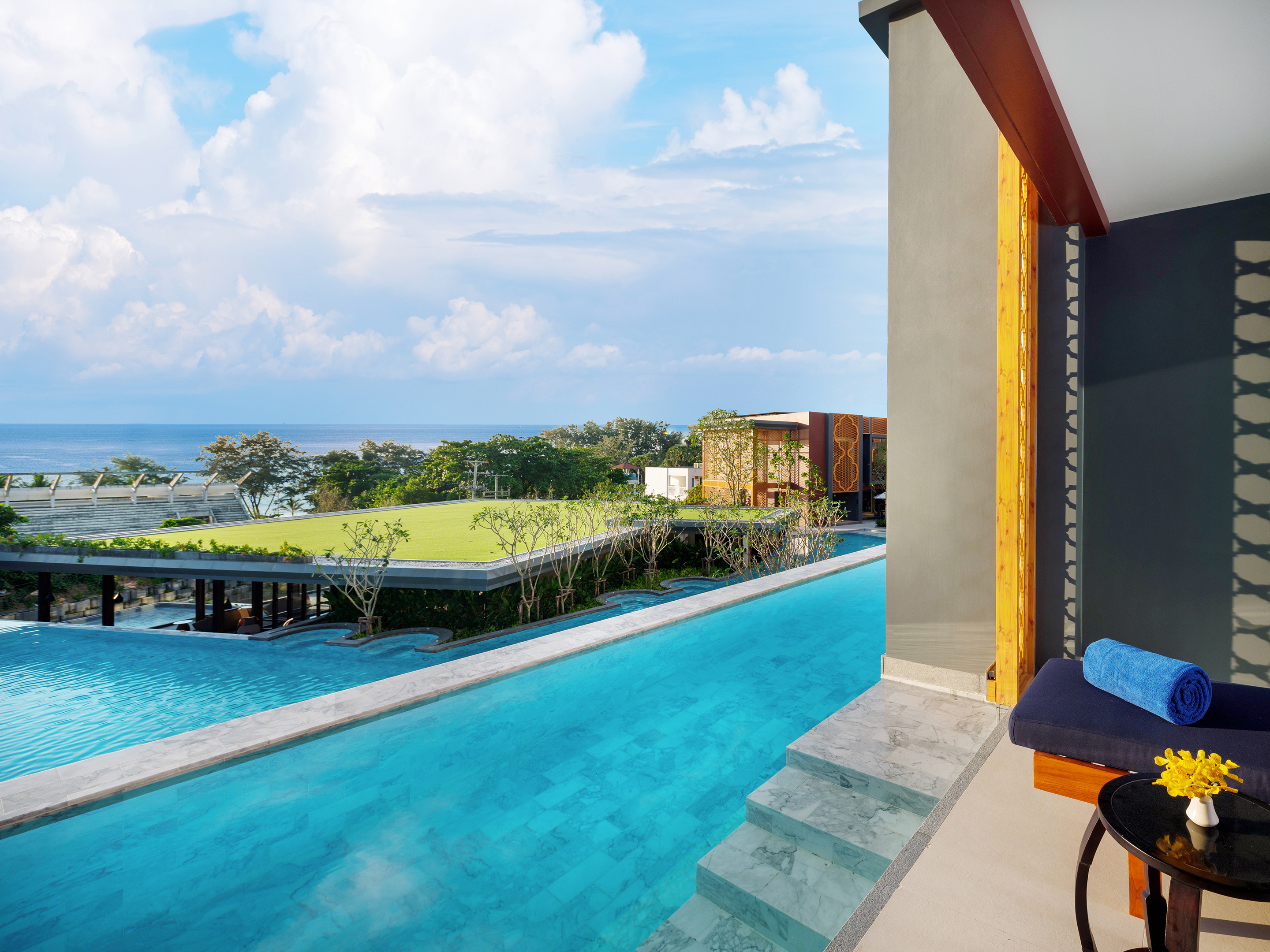 Avista grande phuket karon. Avista grande Phuket Karon - MGALLERY. Avista grande Phuket Karon Resort & Spa 5*. Avista grande Phuket Karon m Gallery by Sofitel 4*.