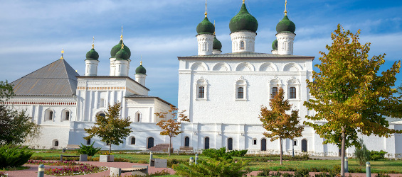 ancient-trinity-cathedral-on-territory-kremlin-astrakjan-s.jpg
