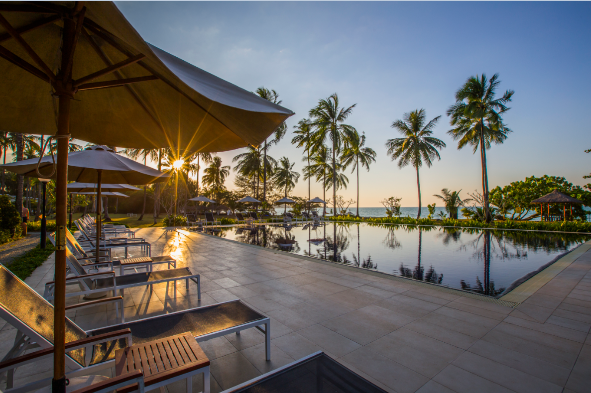 Kantary bay hotel phuket. Кантари Бич као лак. Kantary Beach Hotel Villas. Kantary Beach Hotel Villas & Suites, Khao Lak. Као лак Тайланд аэропорту.