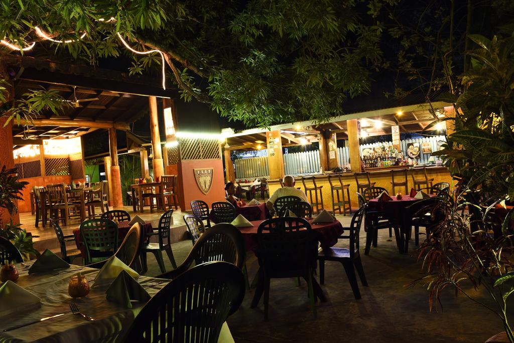 Sunrise club. Sunrise blue magic resort. Студия современного танца sunrise. Клуб 90-х тверь. Sunrise club.