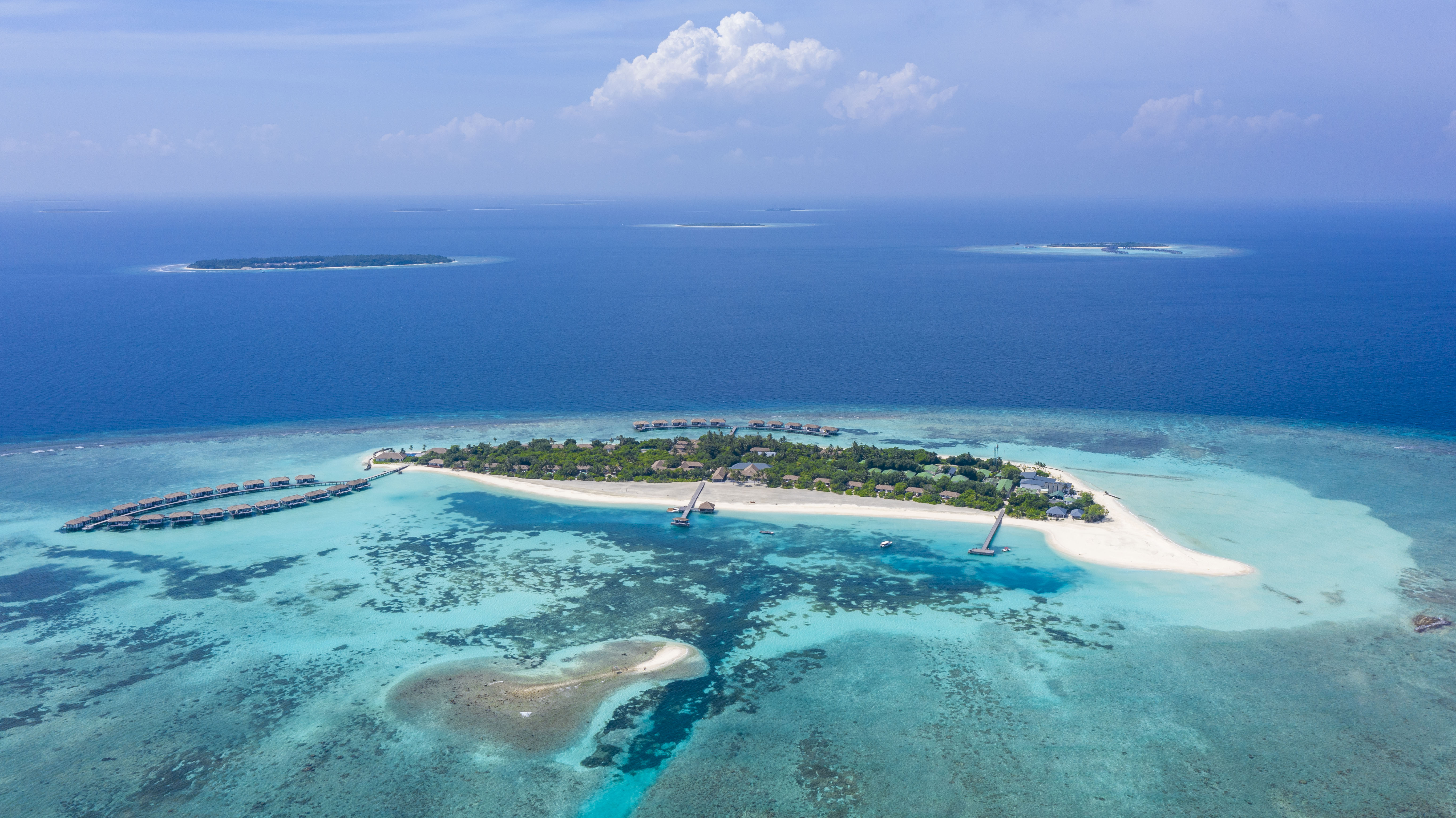 Остров Velassaru Maldives