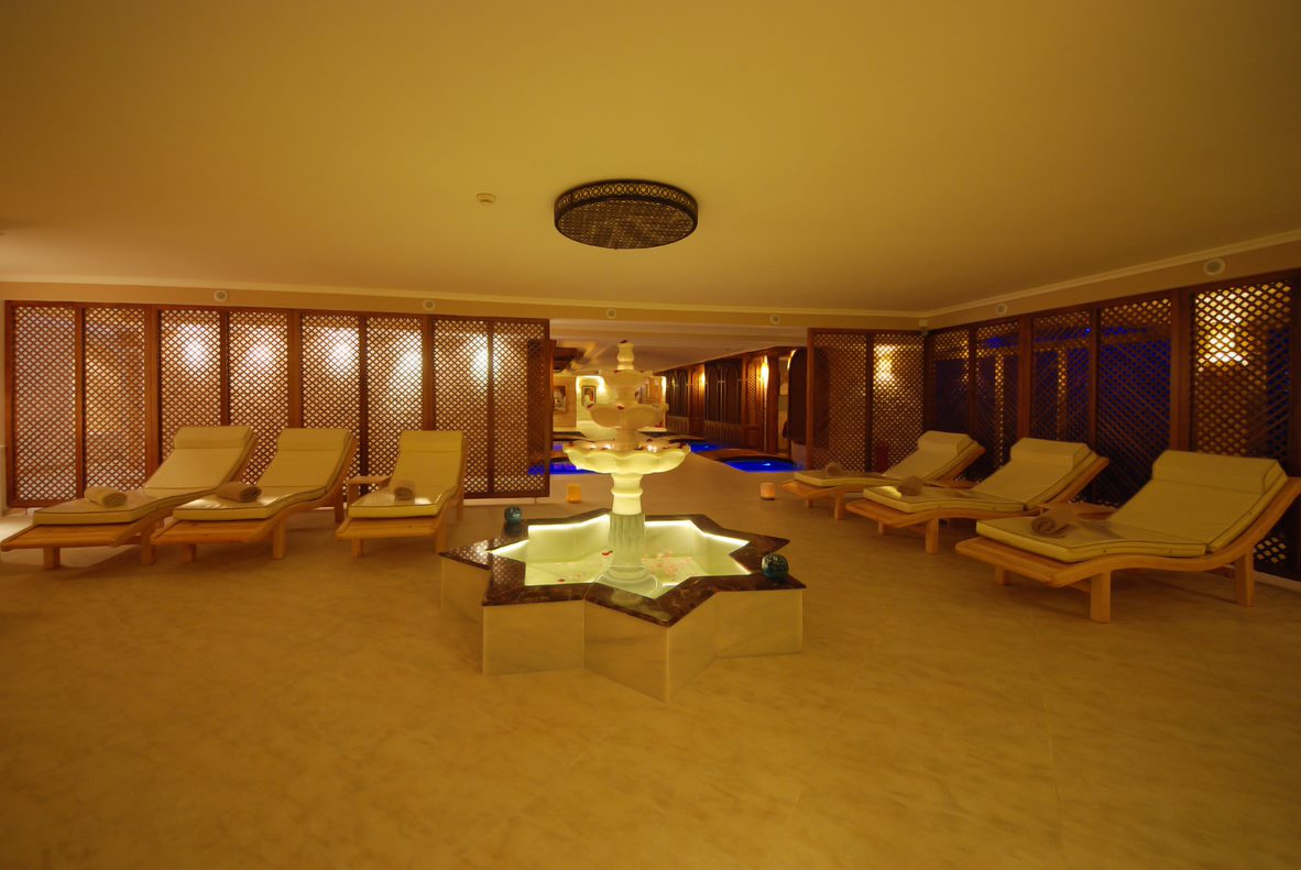 Aqua spa отзывы. Аква отель. Hotel Aqua - all inclusive. Лаунж релакс. Hotel Aqua Liberty Тбилиси.