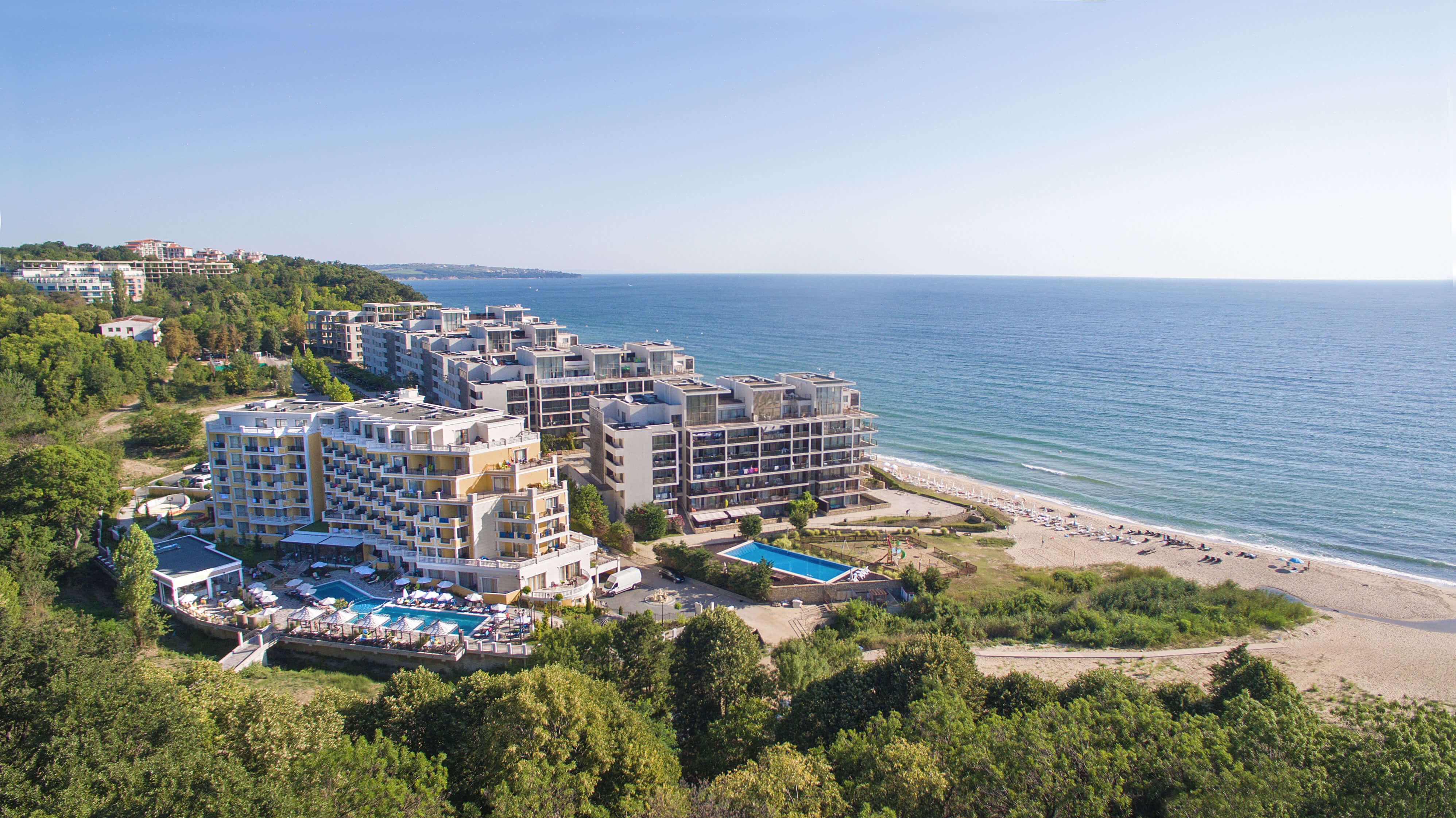 Работа в болгарии. Hotel Marina Болгария. Вива Марина Болгария пляж. Marina Sands obzor. Obzor Bulgaria.