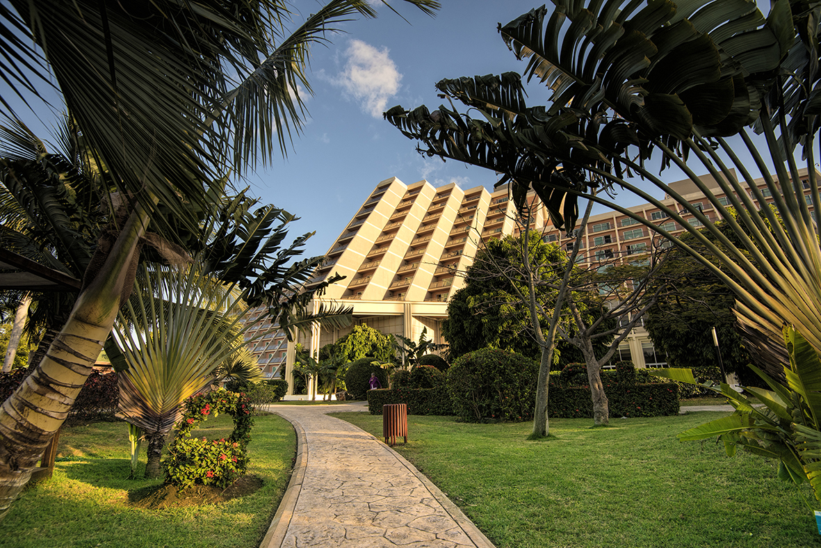 Отели кубы варадеро 4. Отель Blau Varadero Hotel. Блау Варадеро. Blau Varadero 4* Варадеро. Blau Varadero 4 Куба Варадеро пляж.