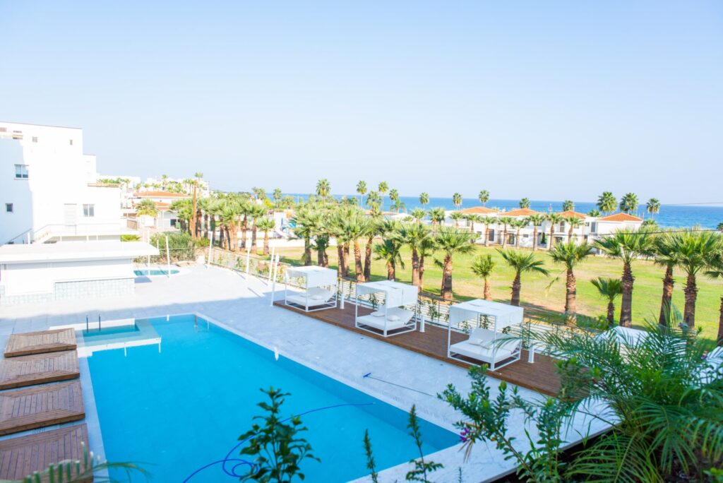 Pernera Beach Hotel 4