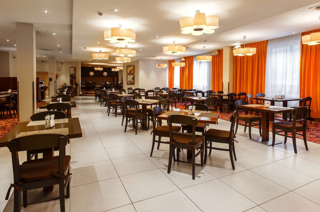 Cosmos pulkovskaya hotel