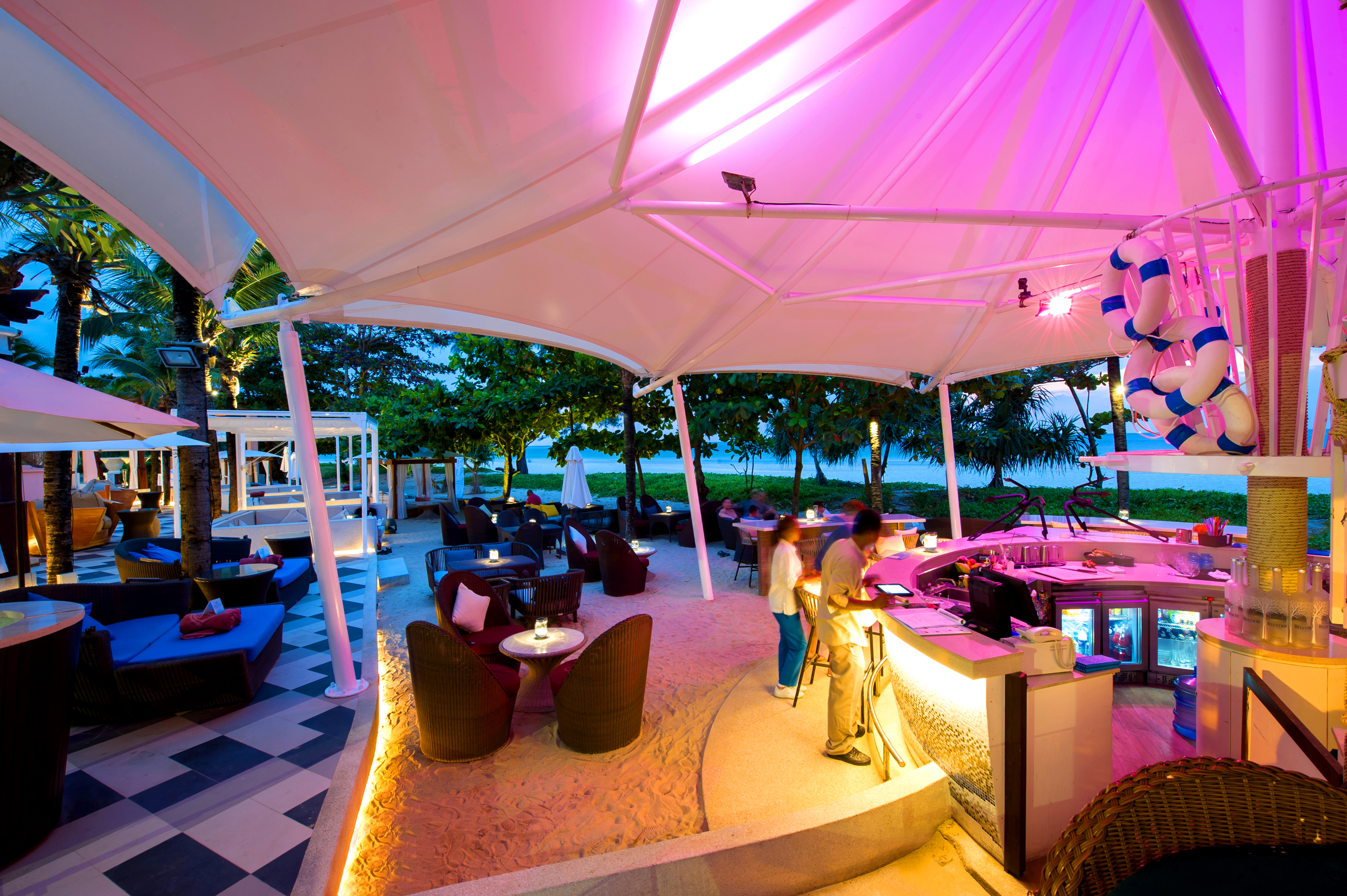 Phuket bar. Centara Grand Beach Resort Phuket 5 Пхукет Карон. Центара Карон Бич. Centara Grand Beach. Centara Grand Beach Resort Phuket 5* схема.