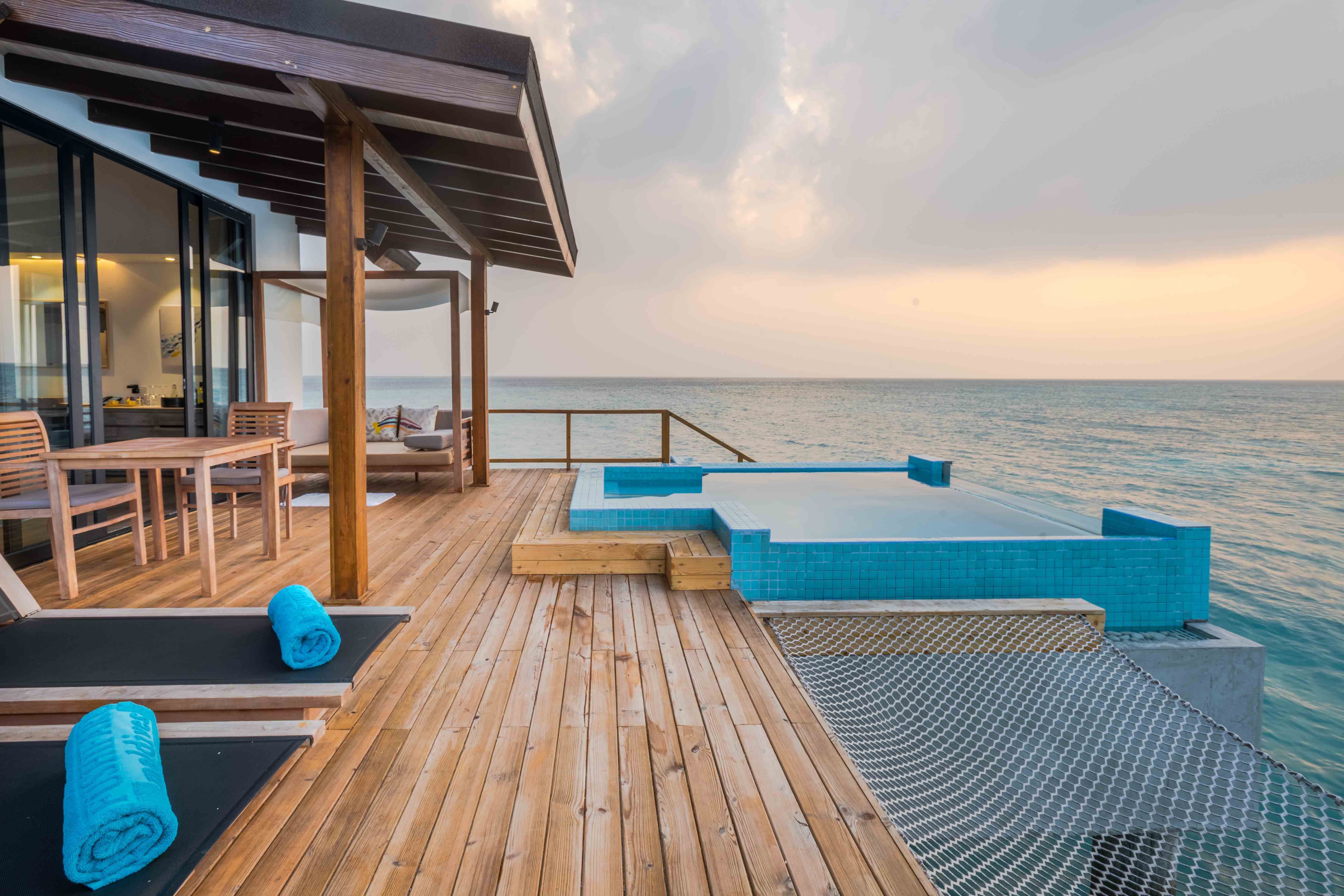 Новые отели на мальдивах. Фушифару Мальдивы. Fushifaru 5*. Nova Maldives 5 Water Villa. Бутик-отель Fushifaru Maldives 5*.
