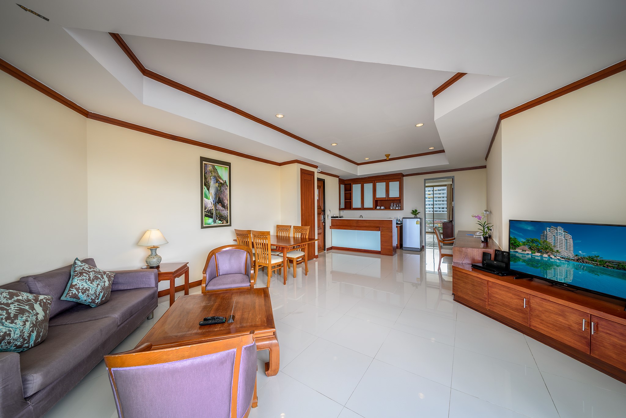 Andaman beach suites. Andaman Beach Suites Hotel 4 * Пхукет (Патонг). Андаман Бич. Andaman Beach Suites 4*.