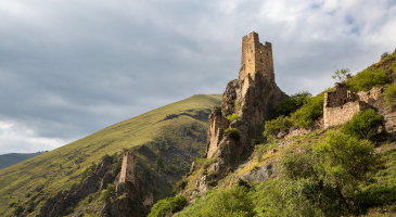 ingushetia-tower-complex-Vovnushki-s.jpg