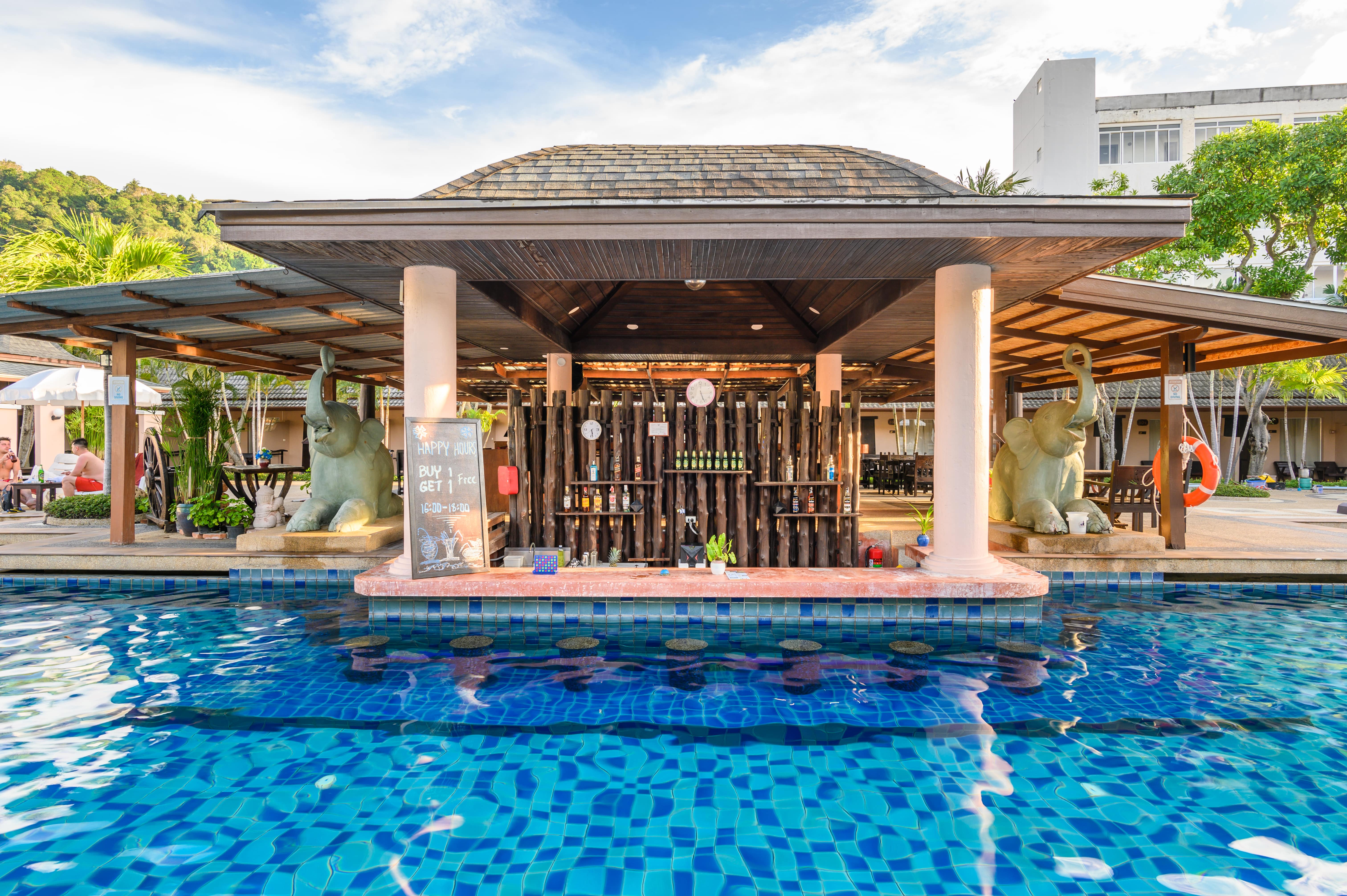 Phuket kata resotel pool access