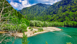 riza-lake-s.jpg