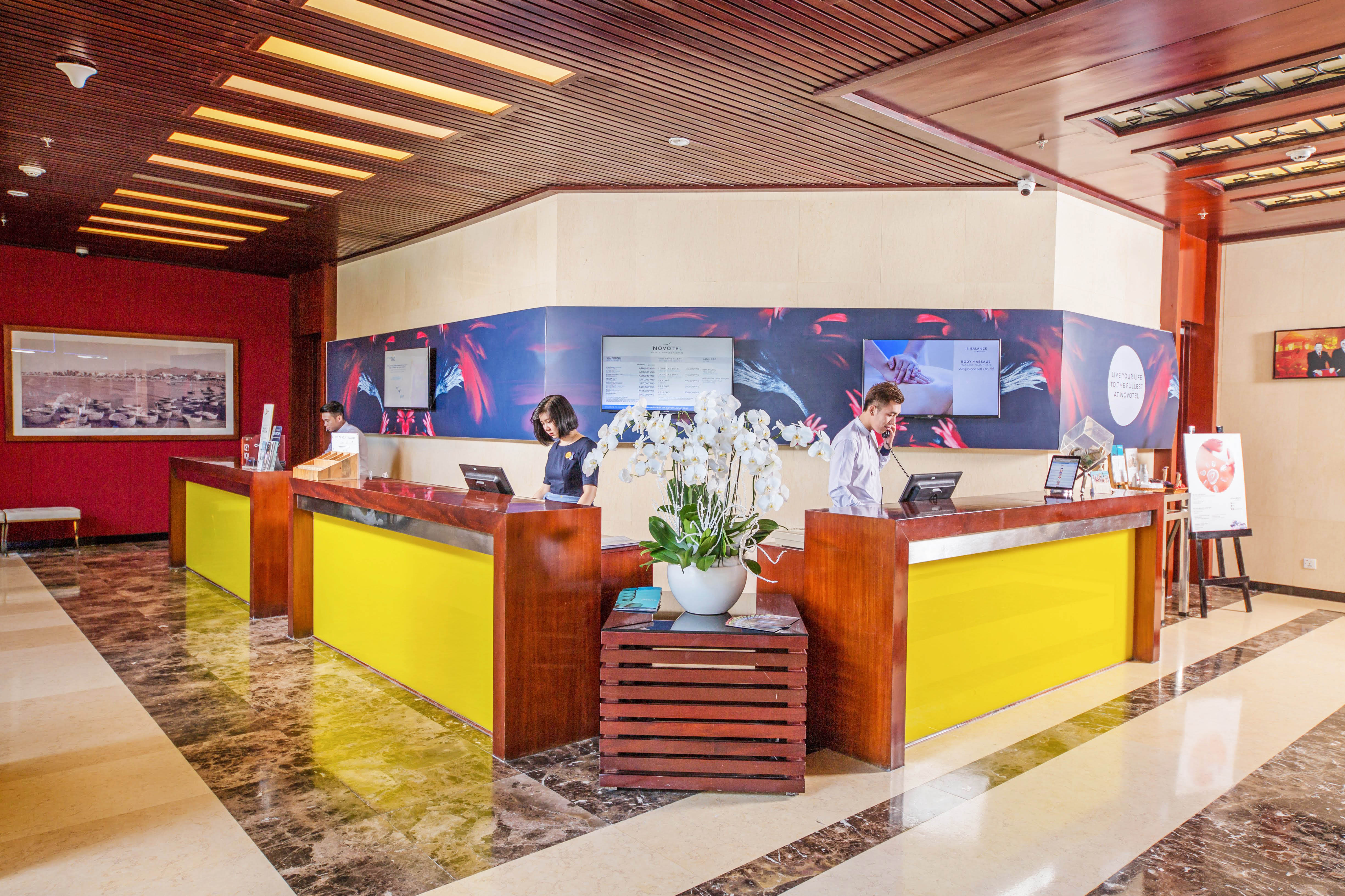 Novotel nha trang 4. Hotel Novotel nha trang. Novotel Нячанг. Novotel nha trang 4 отзывы Нячанг.