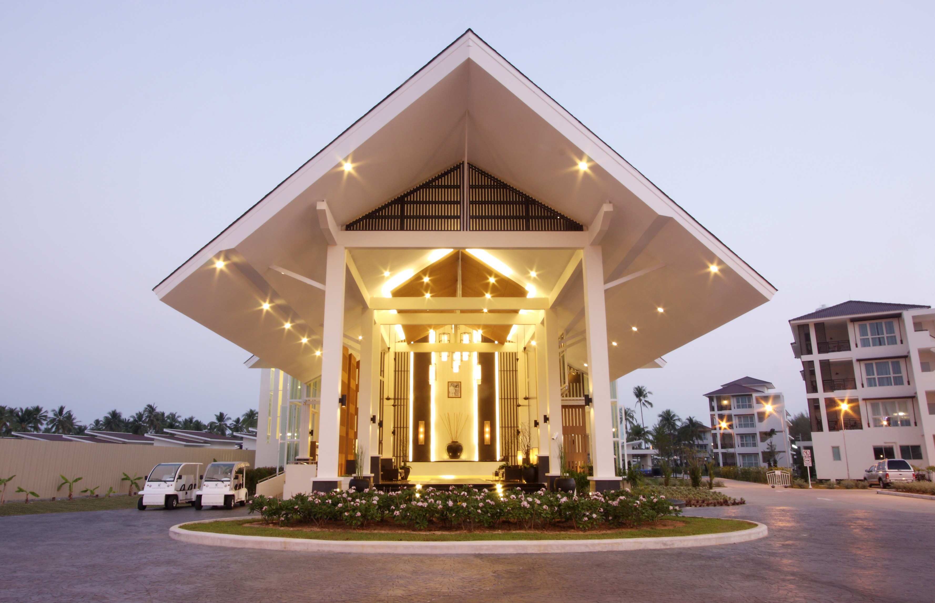 Kantary Beach Hotel Villas & Suites 4*. Kantary Beach Hotel Villas & Suites, Khao Lak. Мукдара Бич вилла. Мукдара Бич вилла као лак.