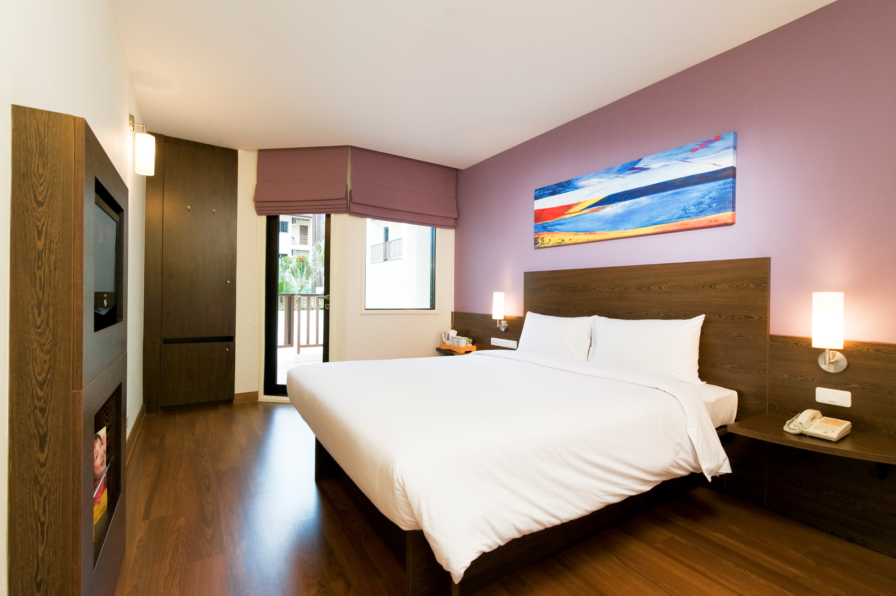 Патонг 3 пхукет. Ibis Phuket Patong. Отель ibis Патонг. Ибис Патонг отель Пхукет. Ibis Phuket Patong 3 Таиланд Патонг Пхукет.