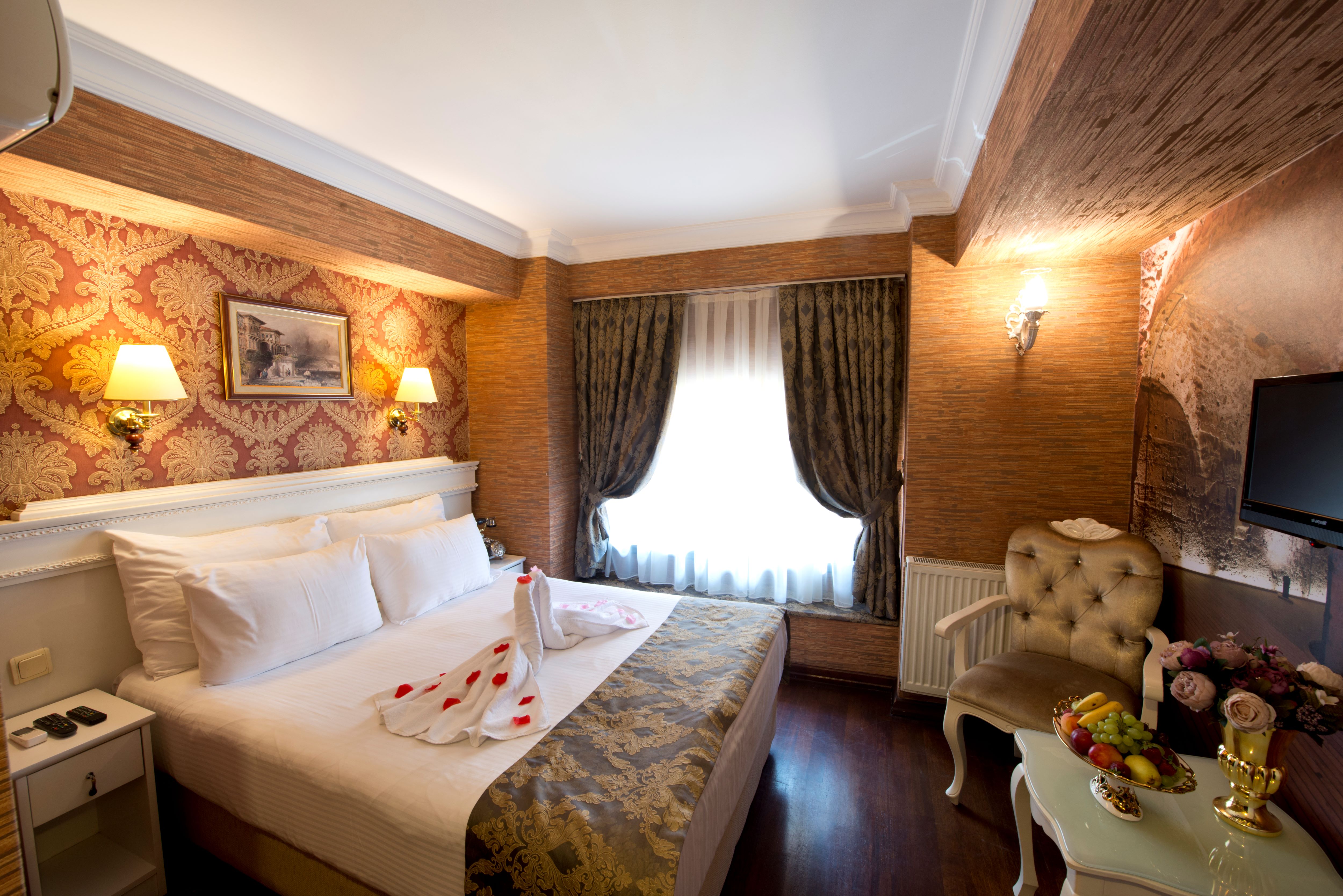 Deluxe golden horn hotel. Golden Horn Sirkeci Hotel 4. Golden Horn Istanbul Hotel 3* (Сиркеджи (Стамбул)). Golden Horn Sirkeci. 4 ****, Турция, Сиркеджи. Deluxe Golden Horn Sultanahmet.