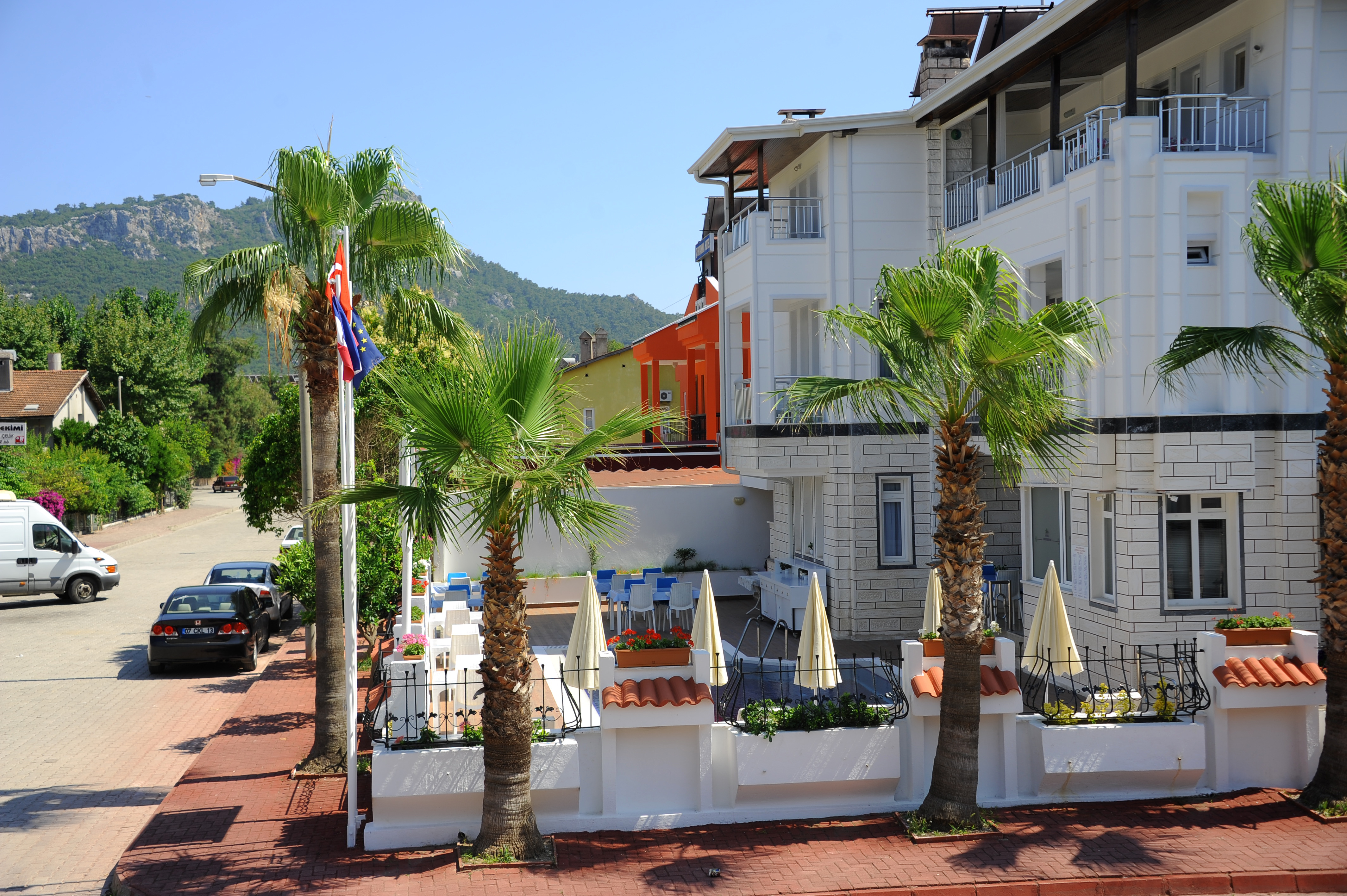 Omorfi Garden Resort Hotel. Club Boran mare Beach 5 Турция Кемер. Qualista Lounge Kemer. Kaliptus Hotel Kemer.