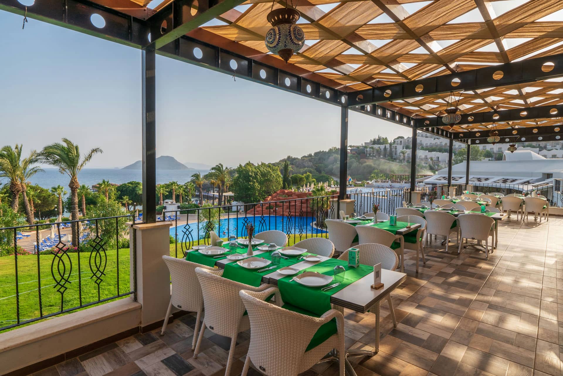 Asteria Bodrum Resort вечеринки