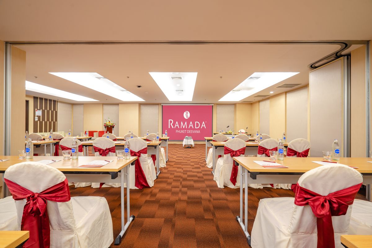 Ramada by wyndham phuket deevana 4 патонг