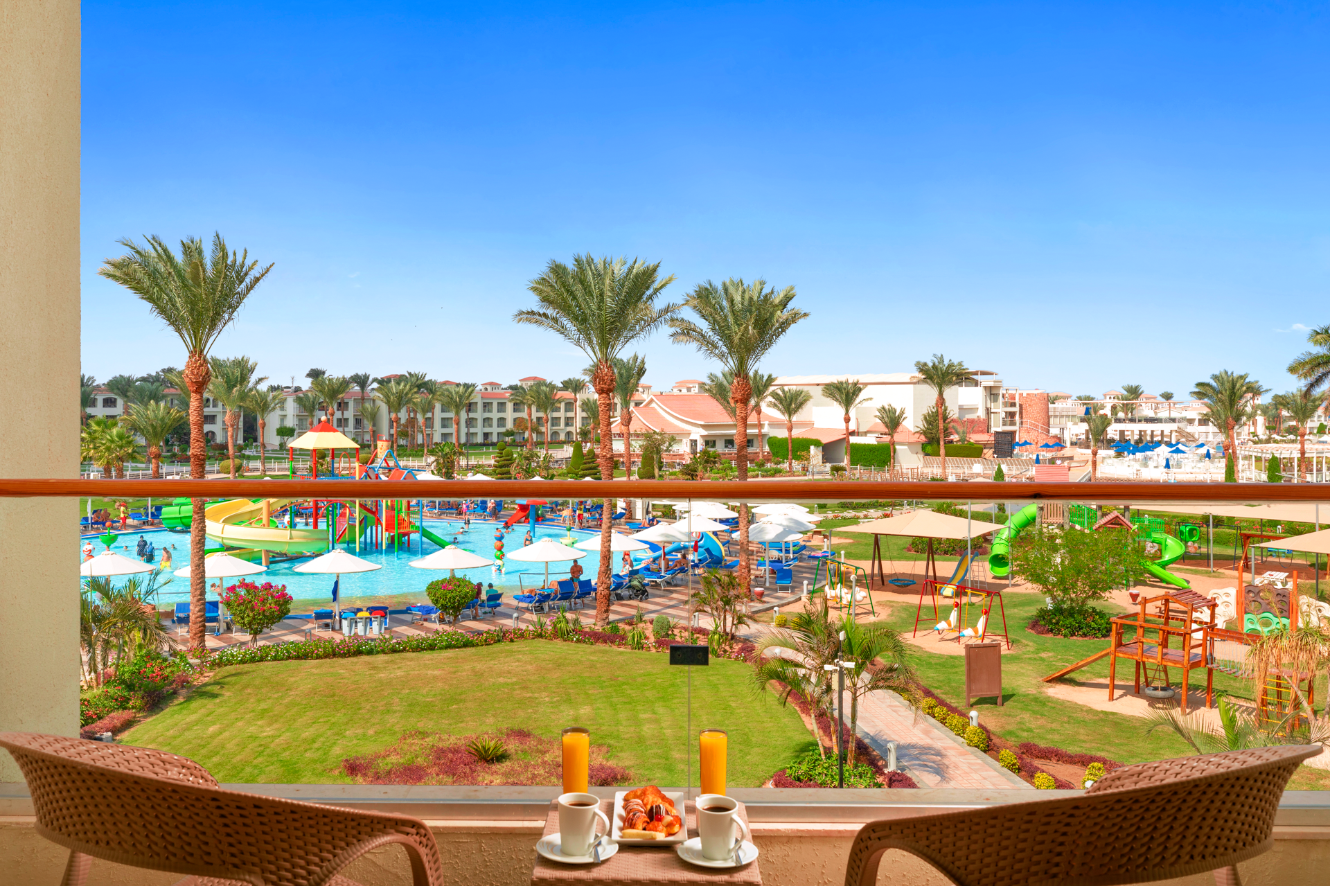 Pickalbatros blu spa 16. Pickalbatros Dana Beach Resort 5. Dana Beach Resort Hurghada 5. Альбатрос Блю спа Ресорт Хургада 4. Pickalbatros Dana Beach Resort номер.