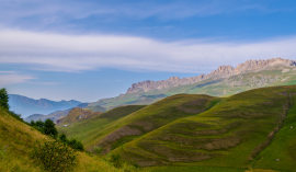 hills-surrounding-village-dunta-s.jpg