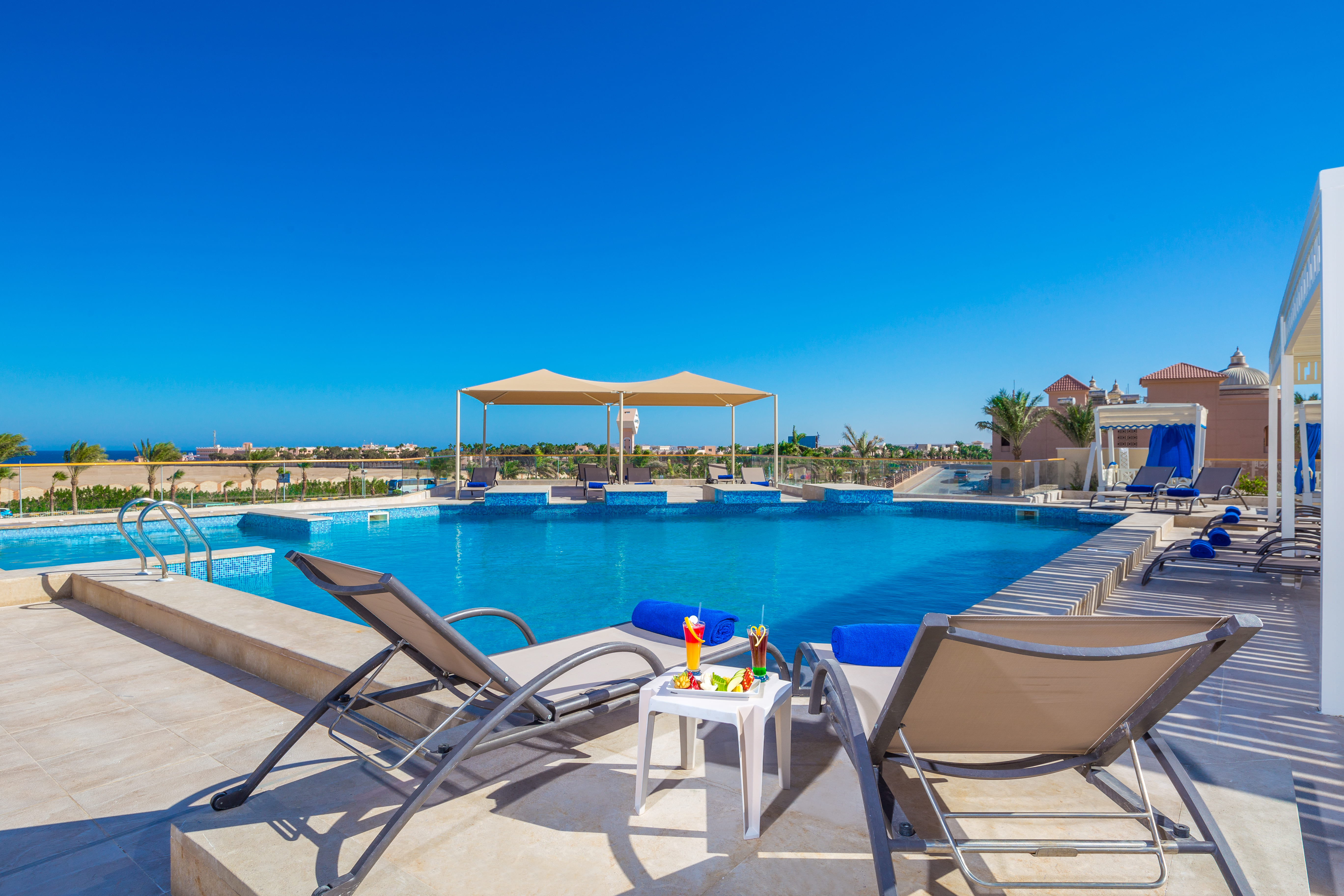 Aqua vista resort хургада. Отель Аква Виста Резорт Хургада 4. Fun Sun Albatros Aqua Vista 4. Фан Сан Фэмили Альбатрос Аква Виста Хургада. Отель fun&Sun Family Aqua Vista 4*.