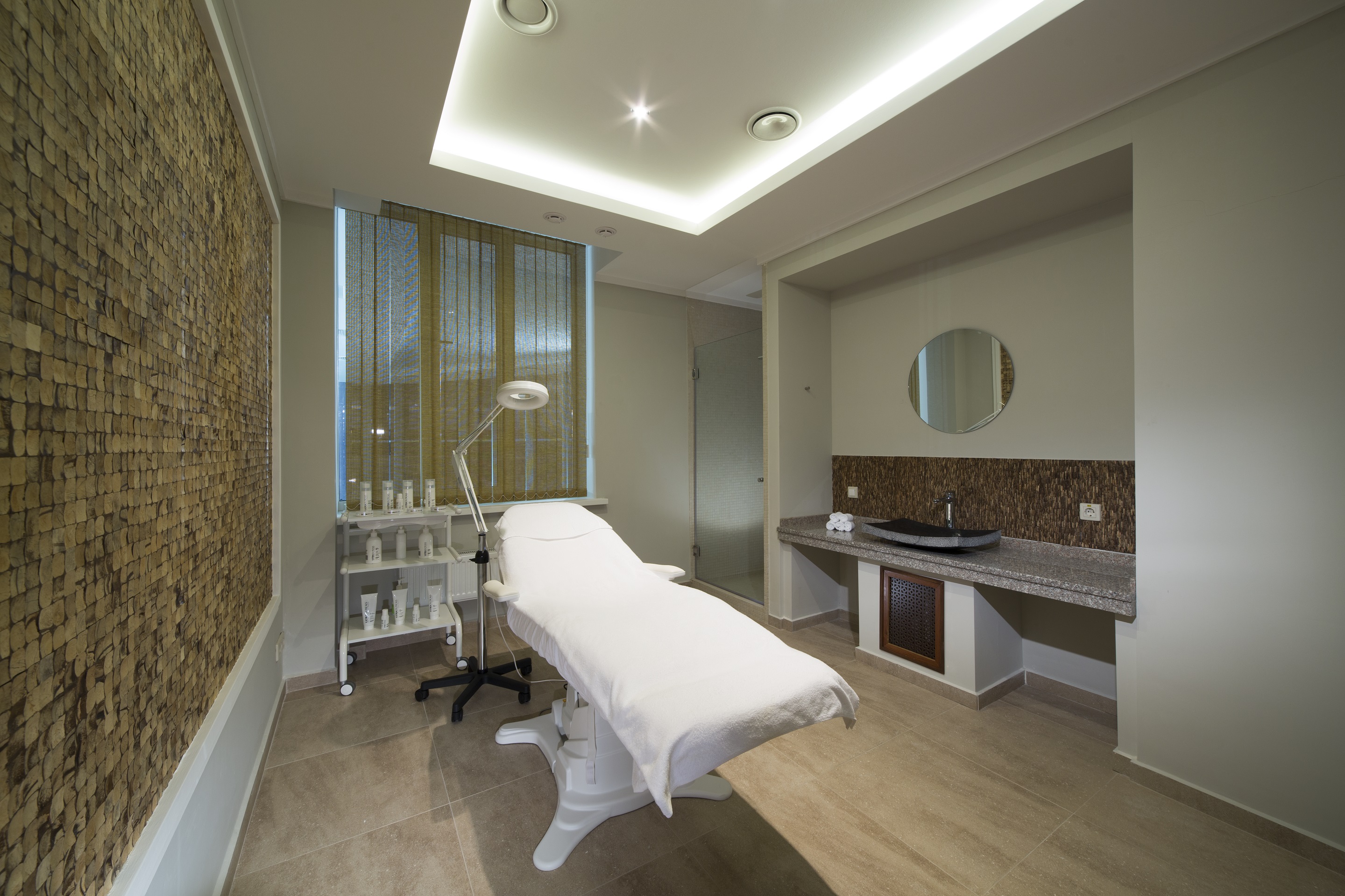 Отели medical spa. Спа. Отели medical spa. Carlsbad plaza 5*. Отели medical spa.