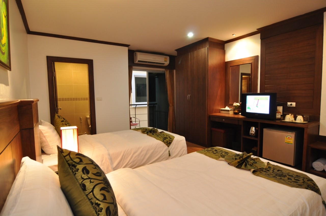 Patong hemingway 3
