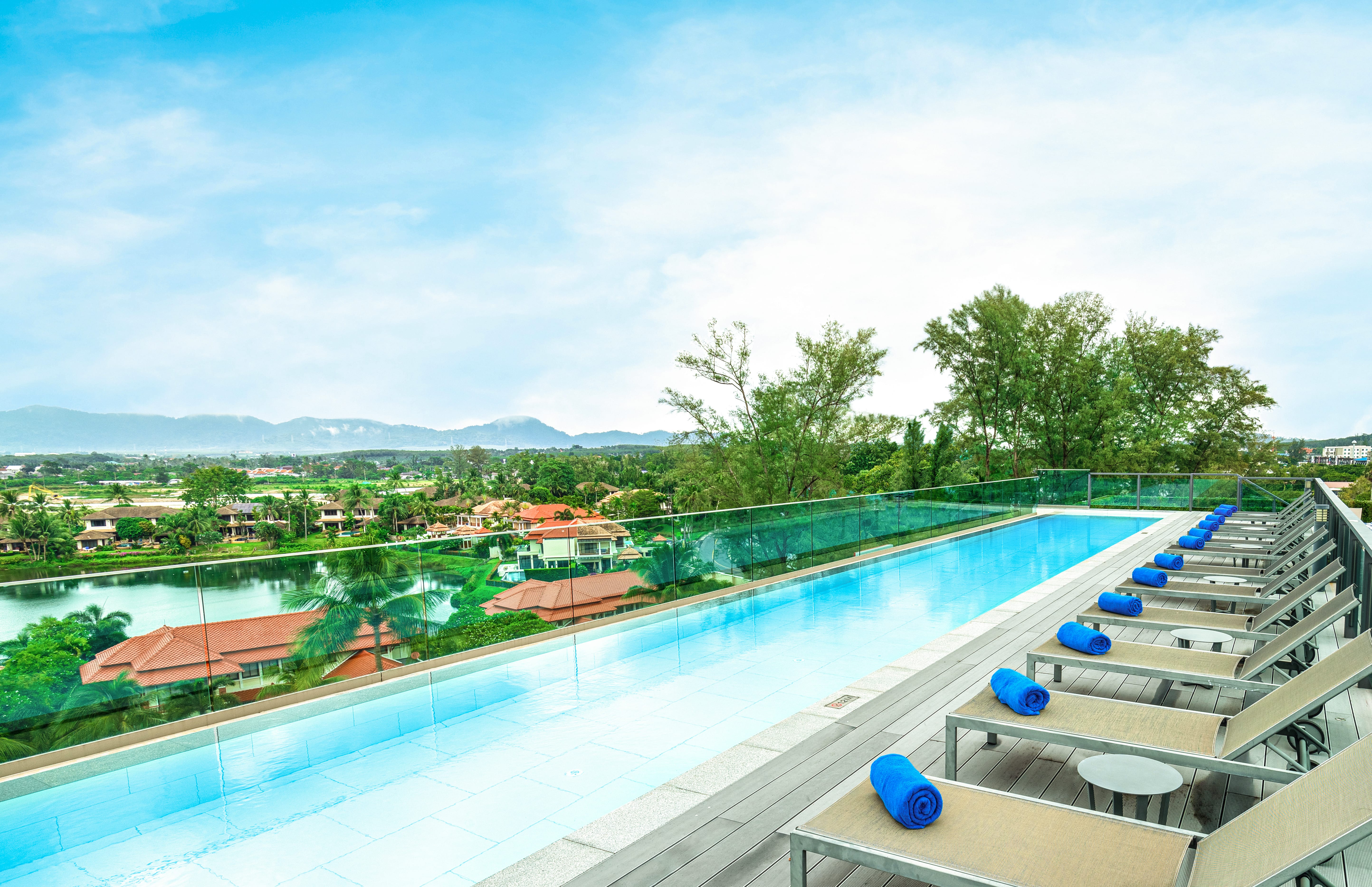 Phuket inn. Hilton Garden Inn Phuket Bangtao 4. Hilton Garden Inn Phuket Bang tao 4*. Хилтон Гарден ИНН Пхукет Банг Тао. Hilton Garden Inn Phuket Bang tao - Sha Extra Plus фото.