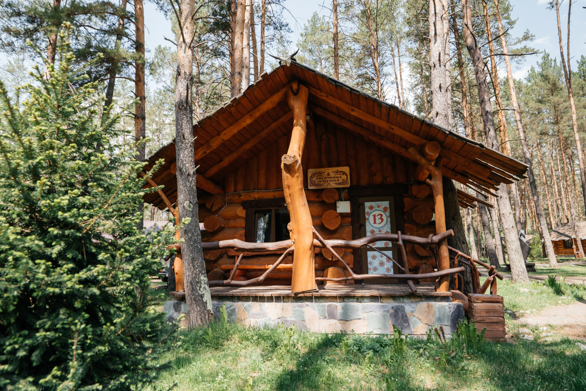 Берендеевка база отдыха парное. Эко-отель «деревня Берендеевка». Берендеевка горный Алтай. Берендеевка база отдыха горный Алтай. Берендеевка Иркутск.