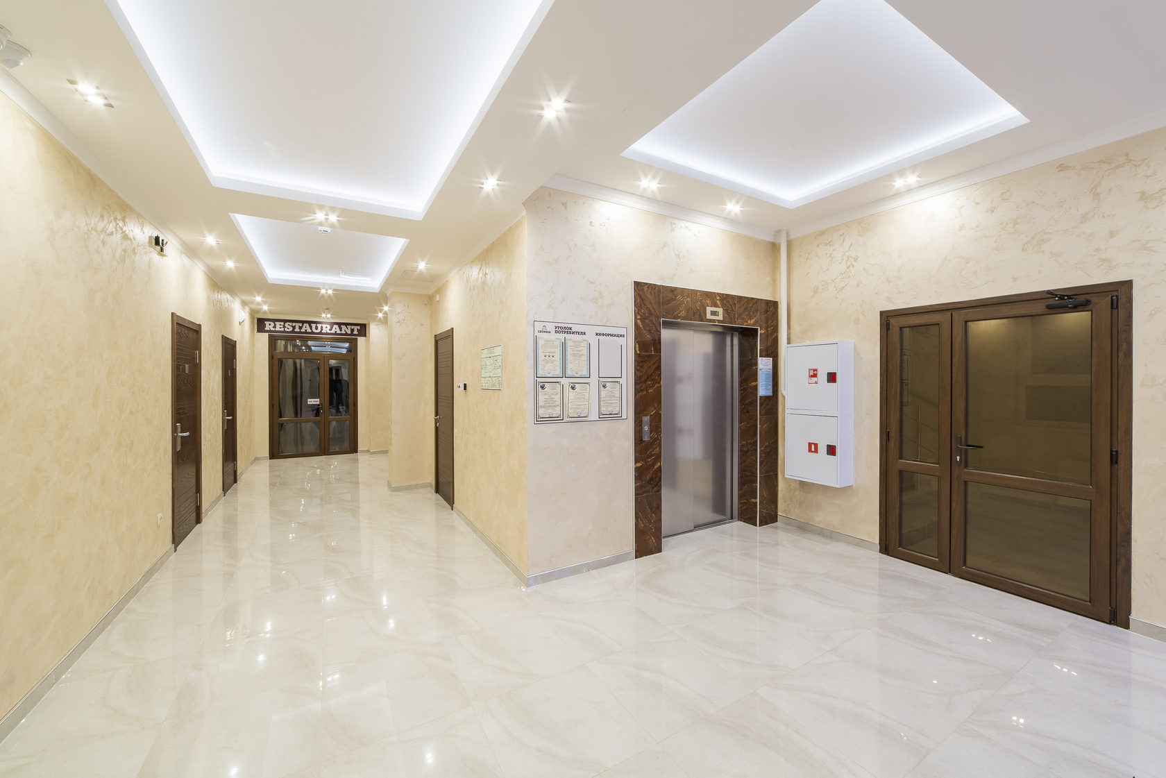 Leonsia family hotel. Отель Витязево Leonsia. Leonsia Family Hotel барханная ул 11а село Витязево.