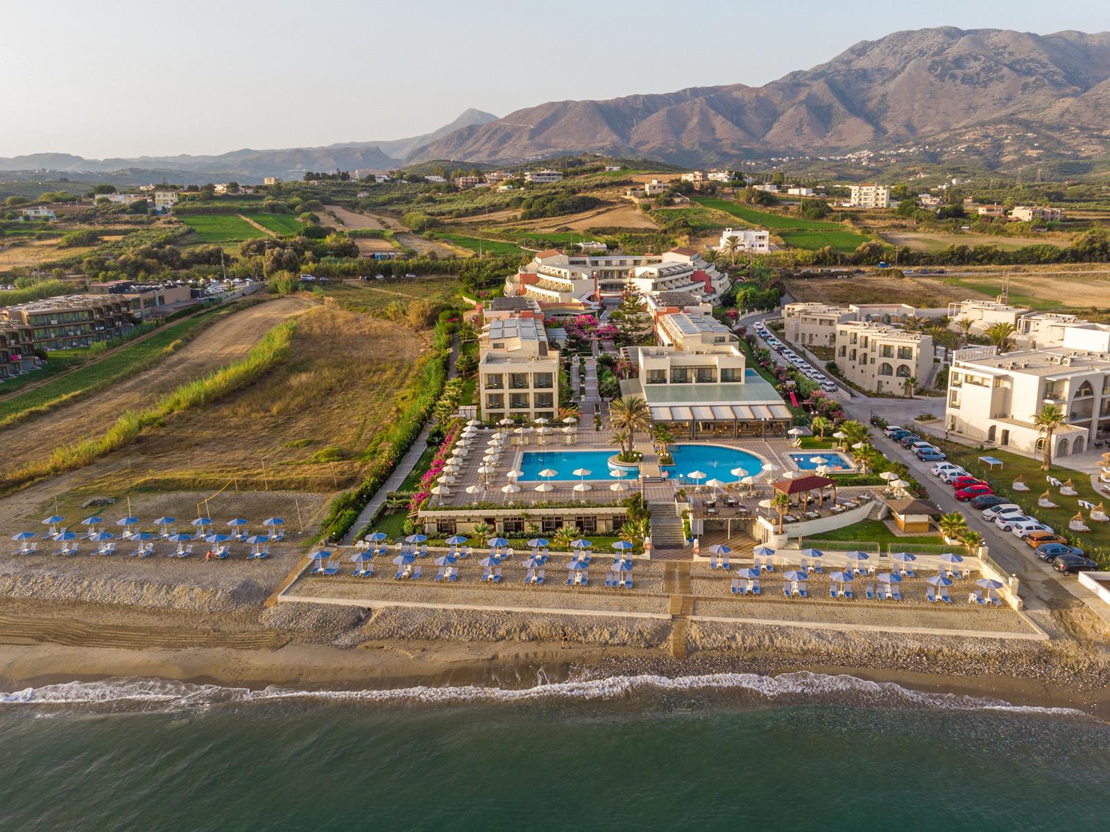 Palace beach hotel. Hydramis Palace Beach Resort 4*. Palace Beach. Hydramis Palace Beach Resort 4 отзывы. Hydramis Palace Beach Resort 4 отзывы 2021 Кипр.