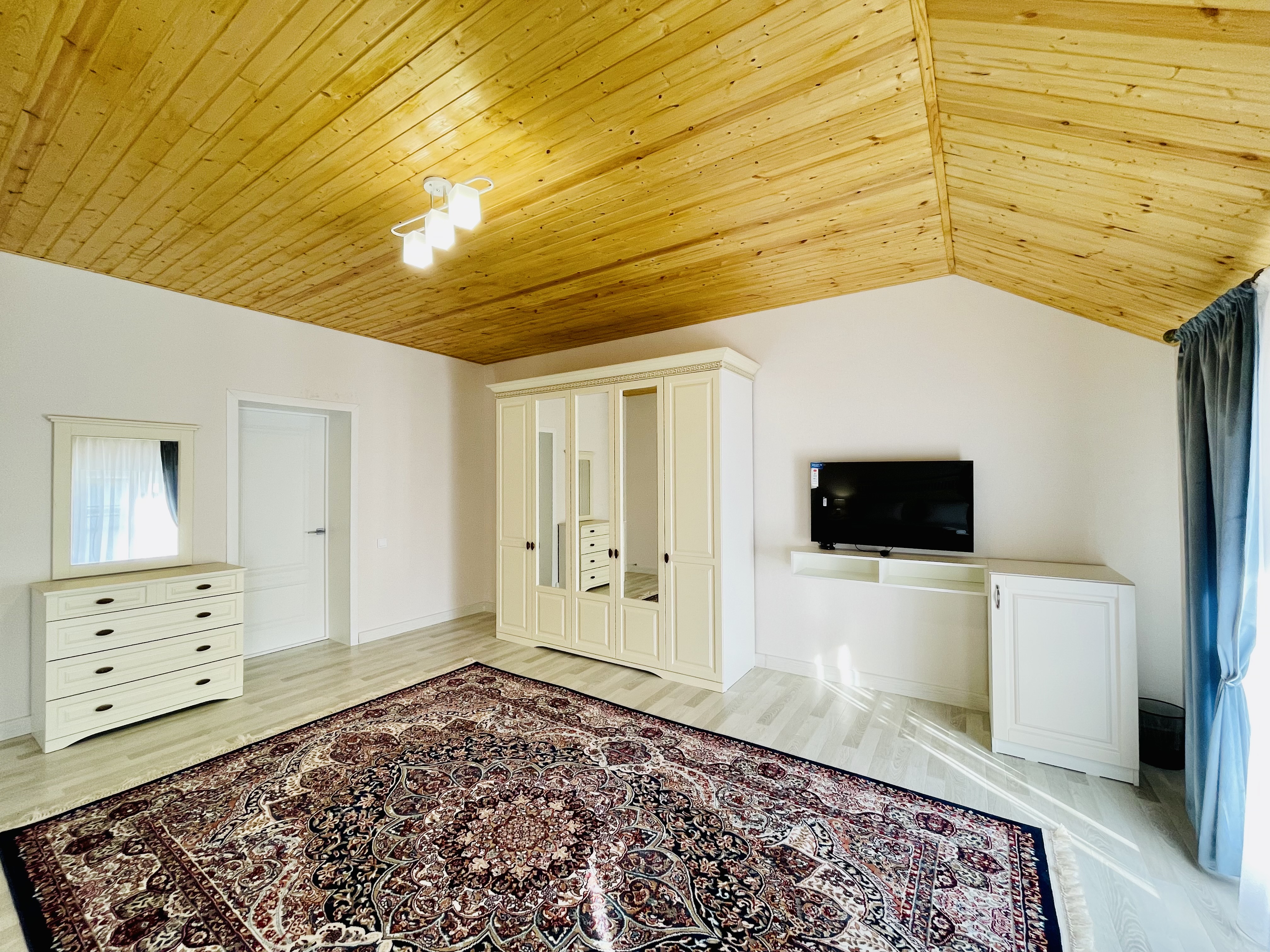 Отель роял дербент. Дагестан отель рояль дербент. Отель бриз дербент. Hotel royal отель роял дербент 3. Зодиак дербент.