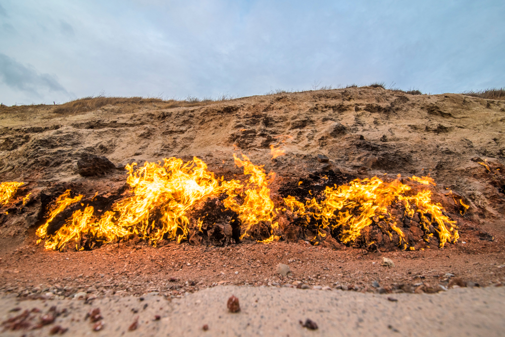 Burning ground. Янардаг высокое разрешение. Янардаг вино.