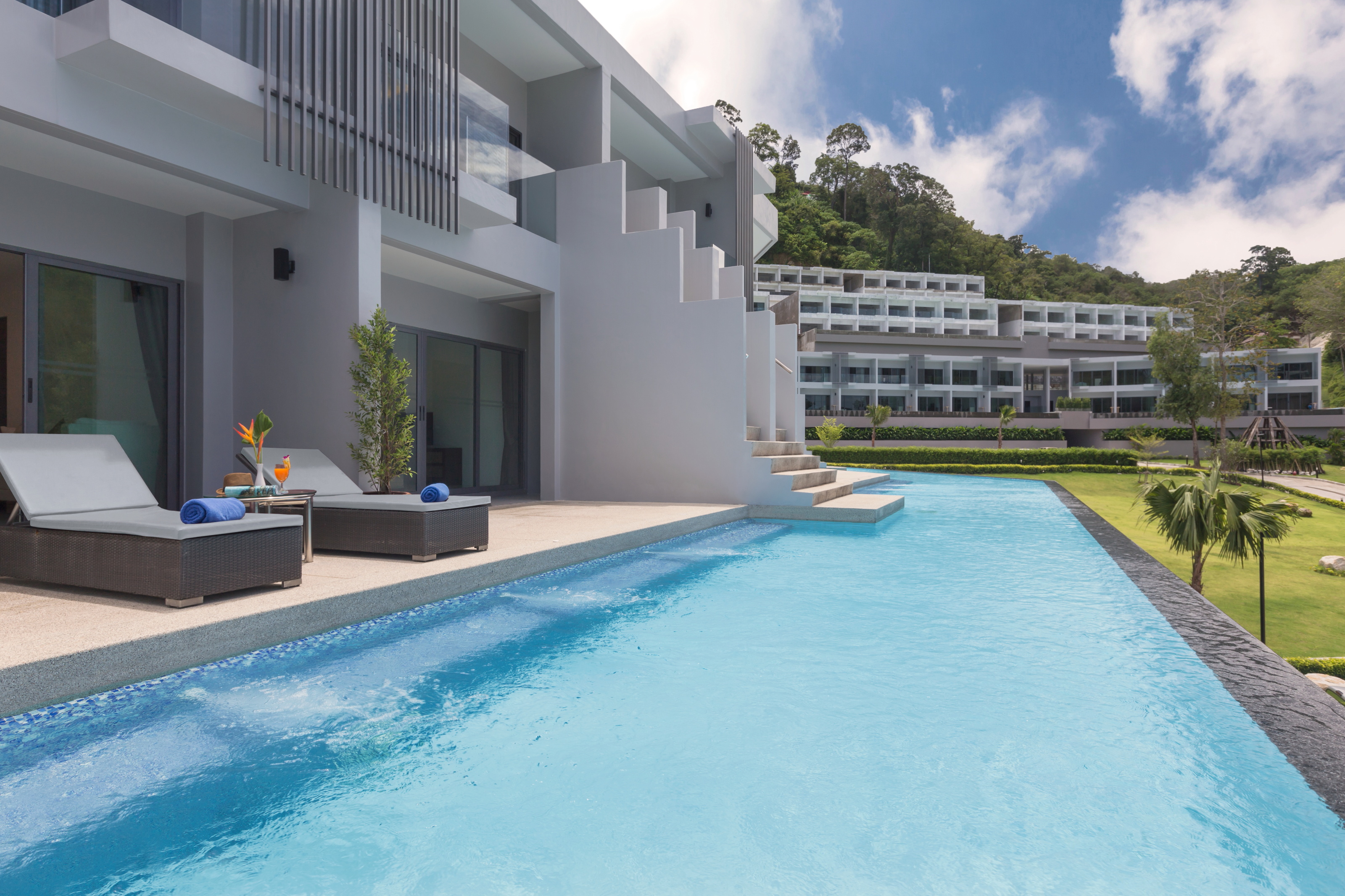 Patong Bay Hill Hotel. Patong Bay Hill Resort & Spa. Patong Bay Hill Resort 4*. Патонг Бэй Хилл Резорт Патонг Таиланд Хилл. The charm resort
