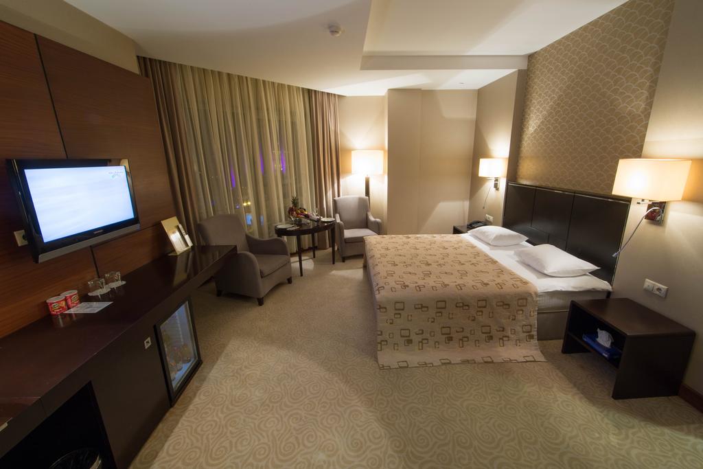 Point hotel. Qafqaz Hotel. Qafqaz Group Hotel. Runaway Hotel Baku. Baku 2 Star Hotels.