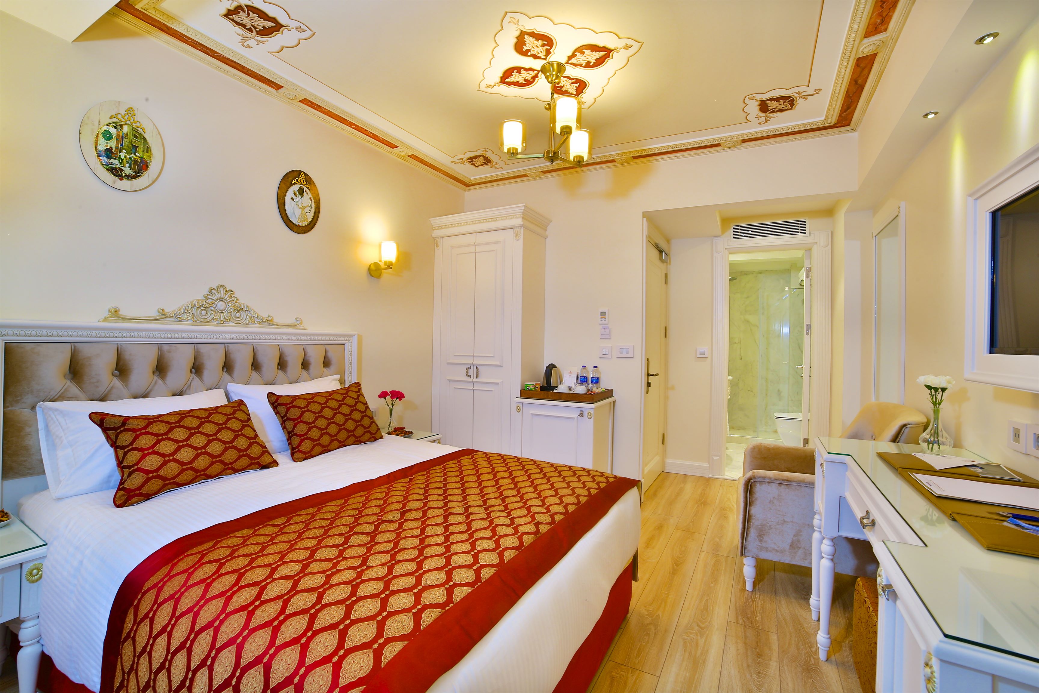 Sultanahmet hotel 3. Отель yilsam Sultanahmet. Yilsam Sultanahmet Hotel 4 Султанахмет. Отель Aruna Hotel Sultanahmet 4*. Lausos Hotel 4 Султанахмет.