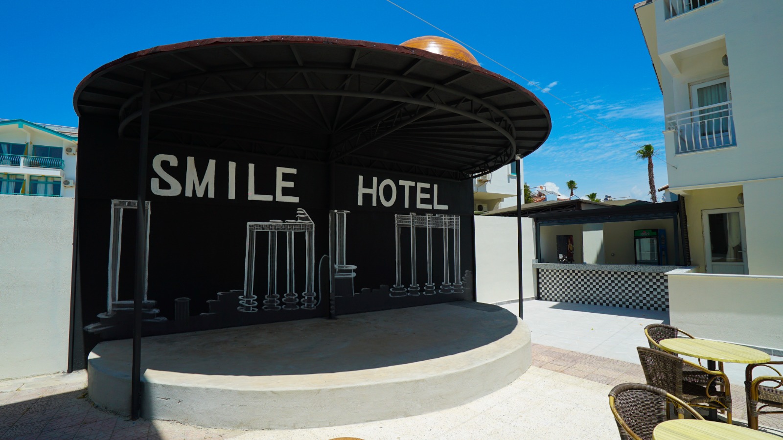 Smile hotel. Smile Hotel 3*. Smile Hotel(ex. Ces Park; Park Side). Smile Papawa отель в Сиде. Kleopatra smile Hotel 3 погода.