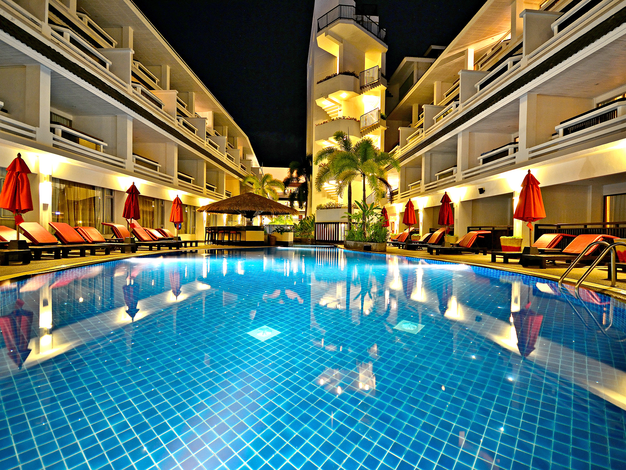 Отели пхукета 3 звезды отзывы. Swissotel Hotel Phuket Patong Beach. Swissotel Resort Phuket Patong. Патонг Резорт отель 4 Пхукет. Пхукет Патонг Бич отели.