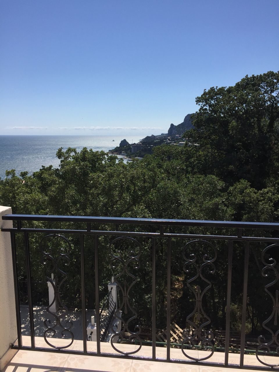 Дом undefined. Вилла агния алупка. республика крым, г. алупка, ул. олега кошевого, дом 3. гостевые дома в алупке рядом с морем. вилла крым 2019.