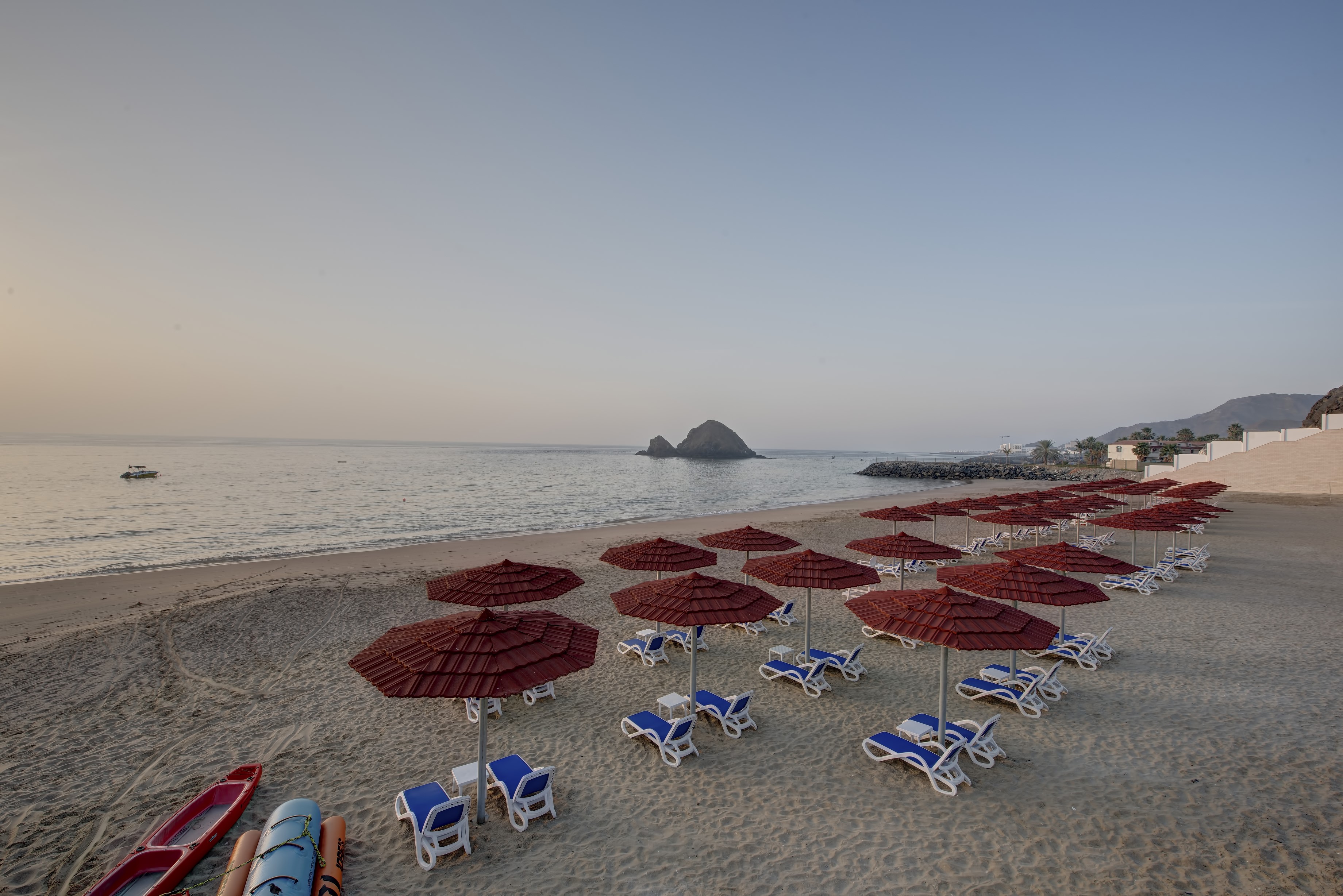 Royal m hotel al aqah beach