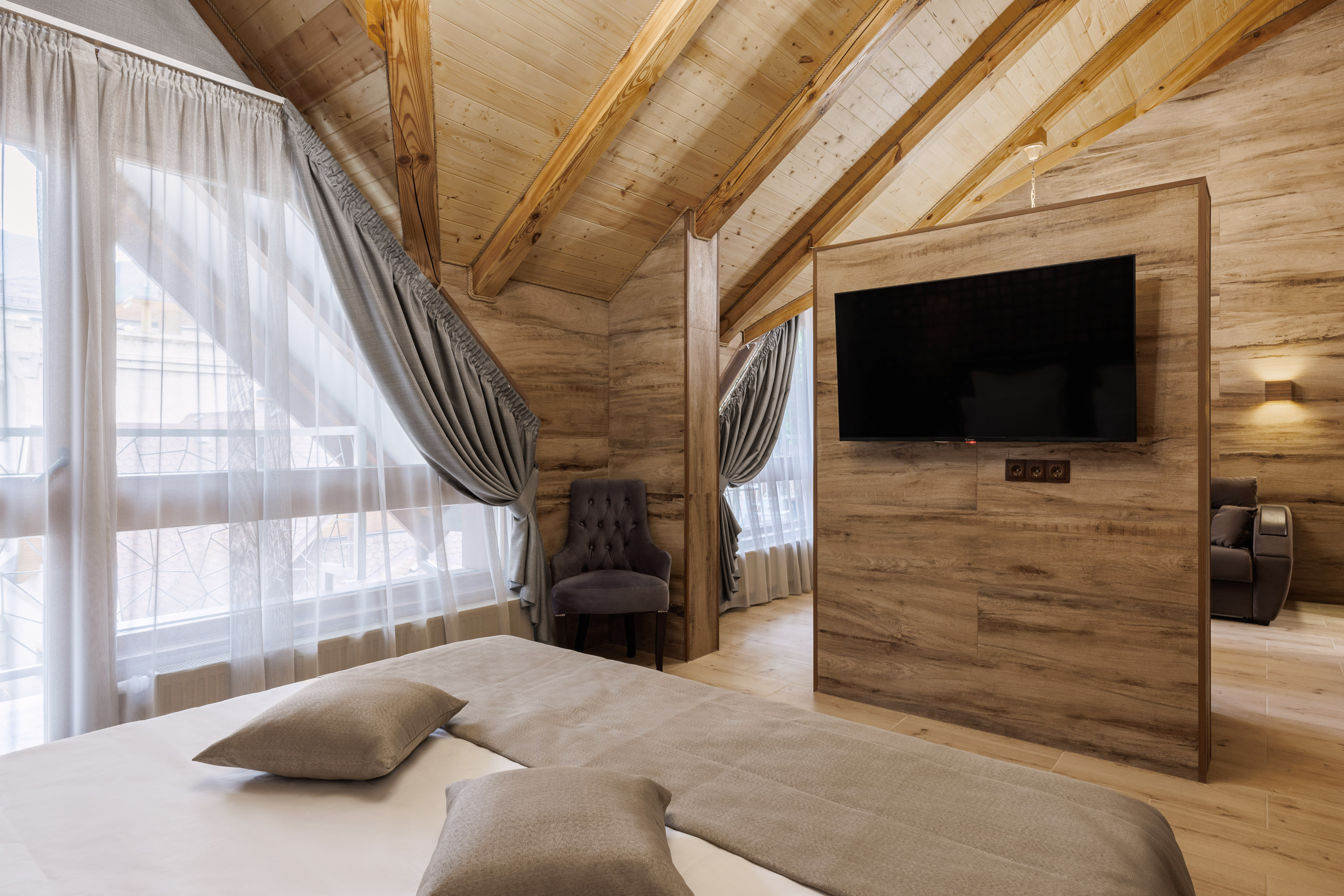 Stellar collection chalet