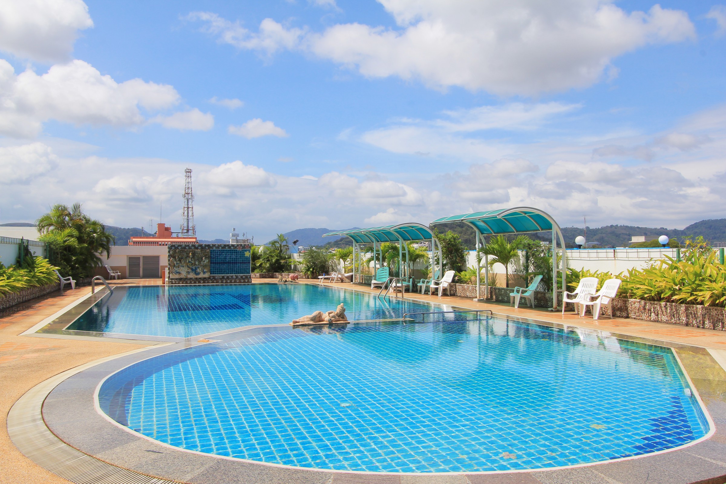 Royal phuket city. Пхукет Сити. Роял Граунд Пхукет. Rubber Hotel 4 Таиланд Phuket-City. City Phuket 1600.