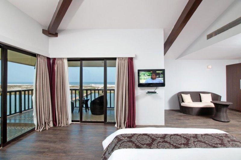 Riva гоа. Riva beach. Пляж мандрем. Рива бич резорт гоа. Riva beach resort 3.