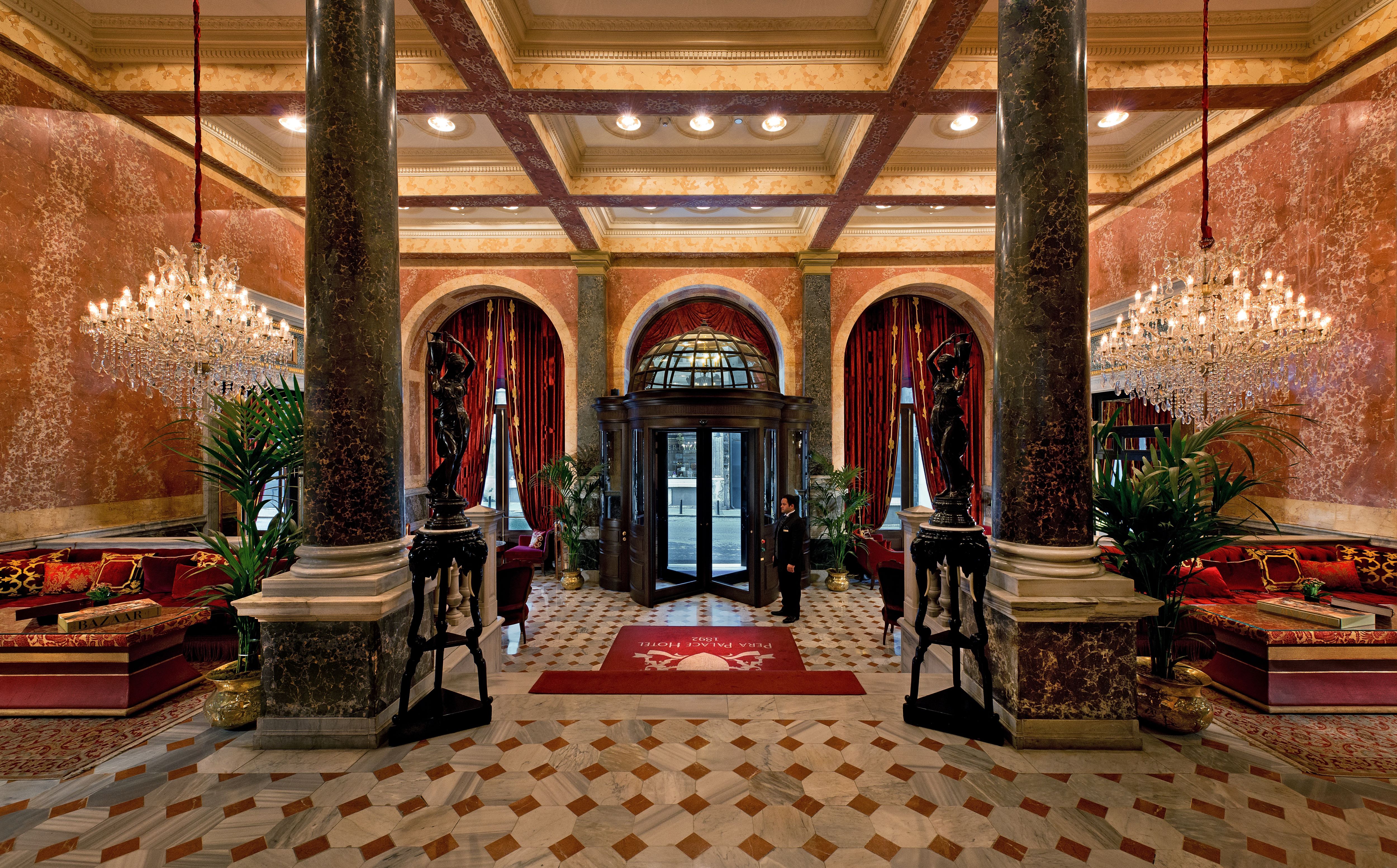 Palace hotel стамбула. Отель Pera Palace. Пера Палас Стамбул. Отель пера Стамбул. Palace Hotel Стамбул.