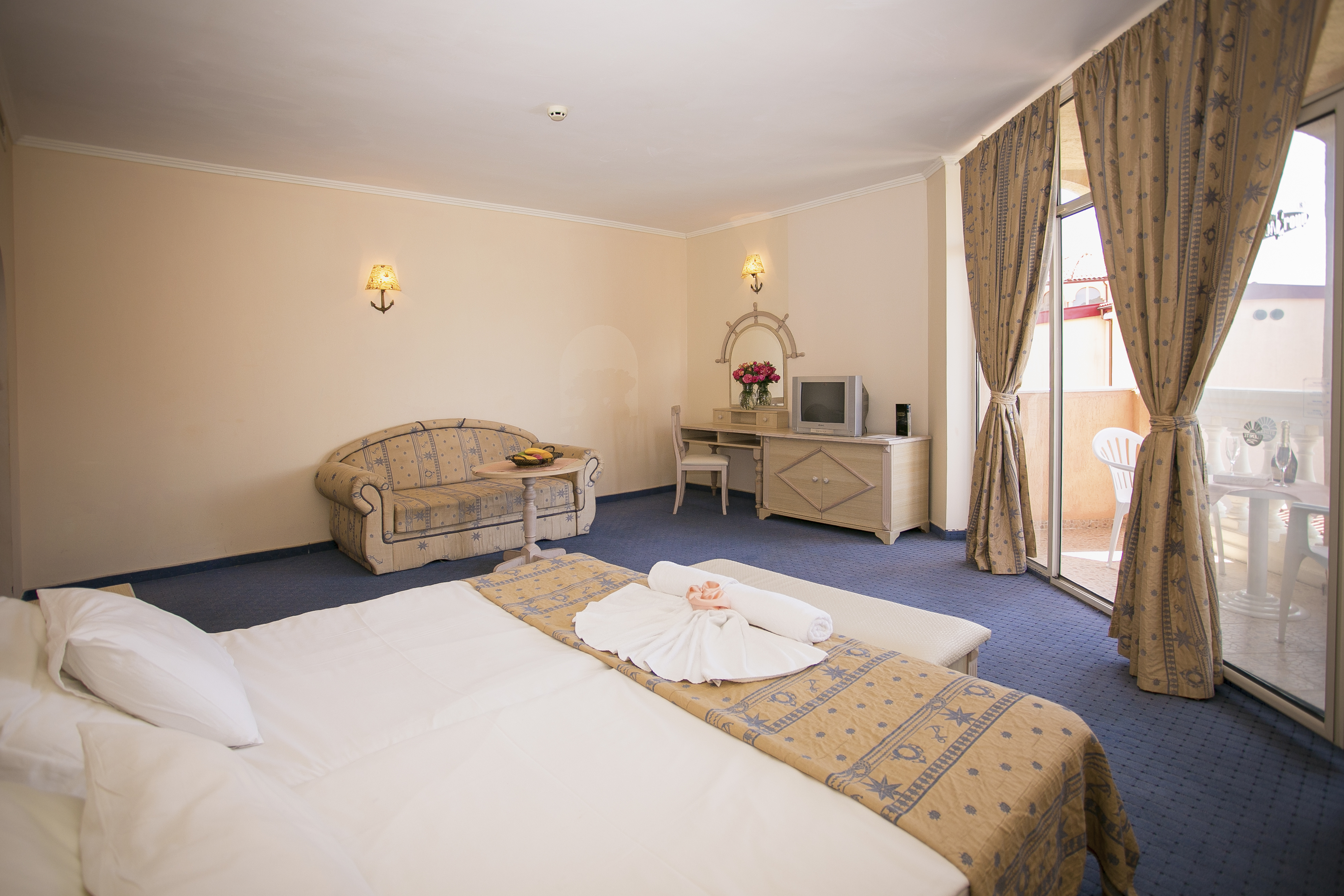 Royal park 4. Royal Park Elenite. Болгария отель Royal Park. Bulgaria Hotel Royal 4 2019. Villas Elenite Premium.