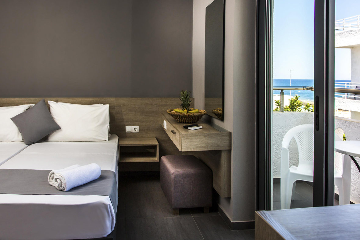 Sea room перевод. Porto Greco Village 4. Porto Greco Village Beach Hotel 4.