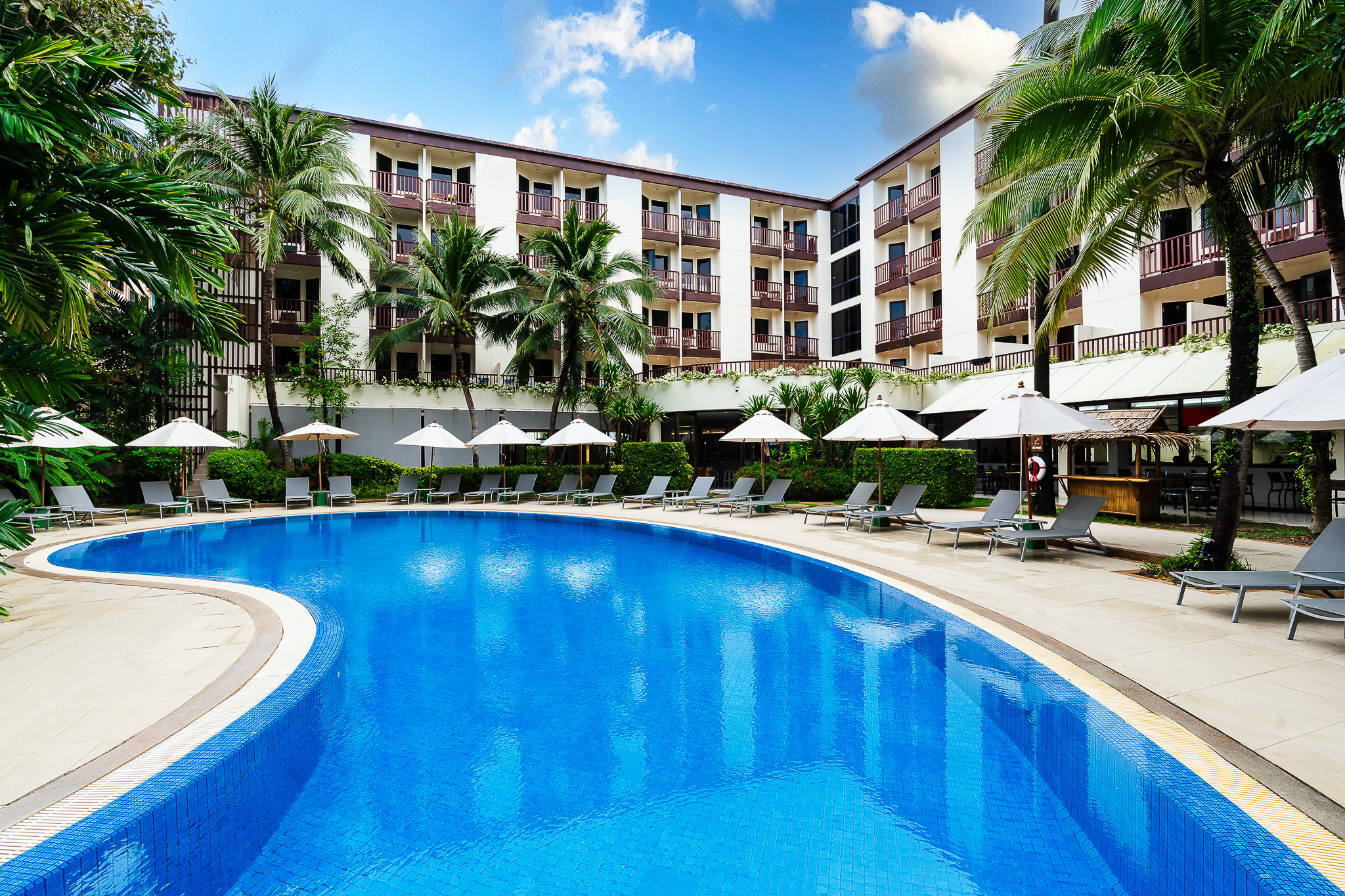 Kata туры. Отель Ибис Пхукет. Ибис Пхукет Патонг. Ibis Phuket Patong 3*. Ibis Phuket Kata 3.